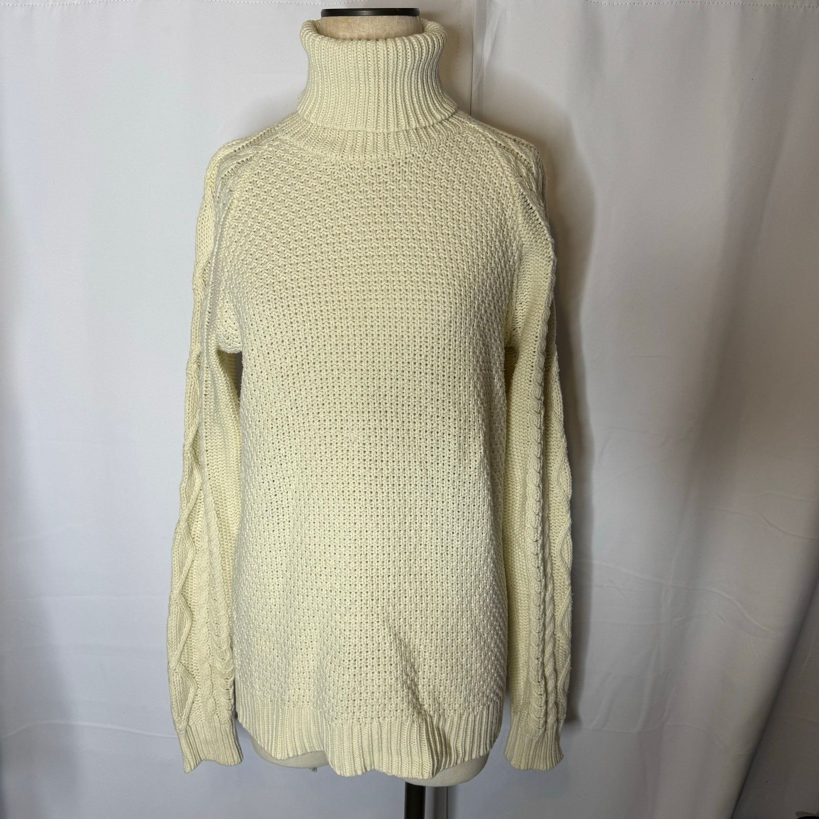 Lauren Ralph Lauren Lauren Ralph Lauren Cable Turtleneck XL Size XL / US 12-14 / IT 48-50 - 2 Thumbnail