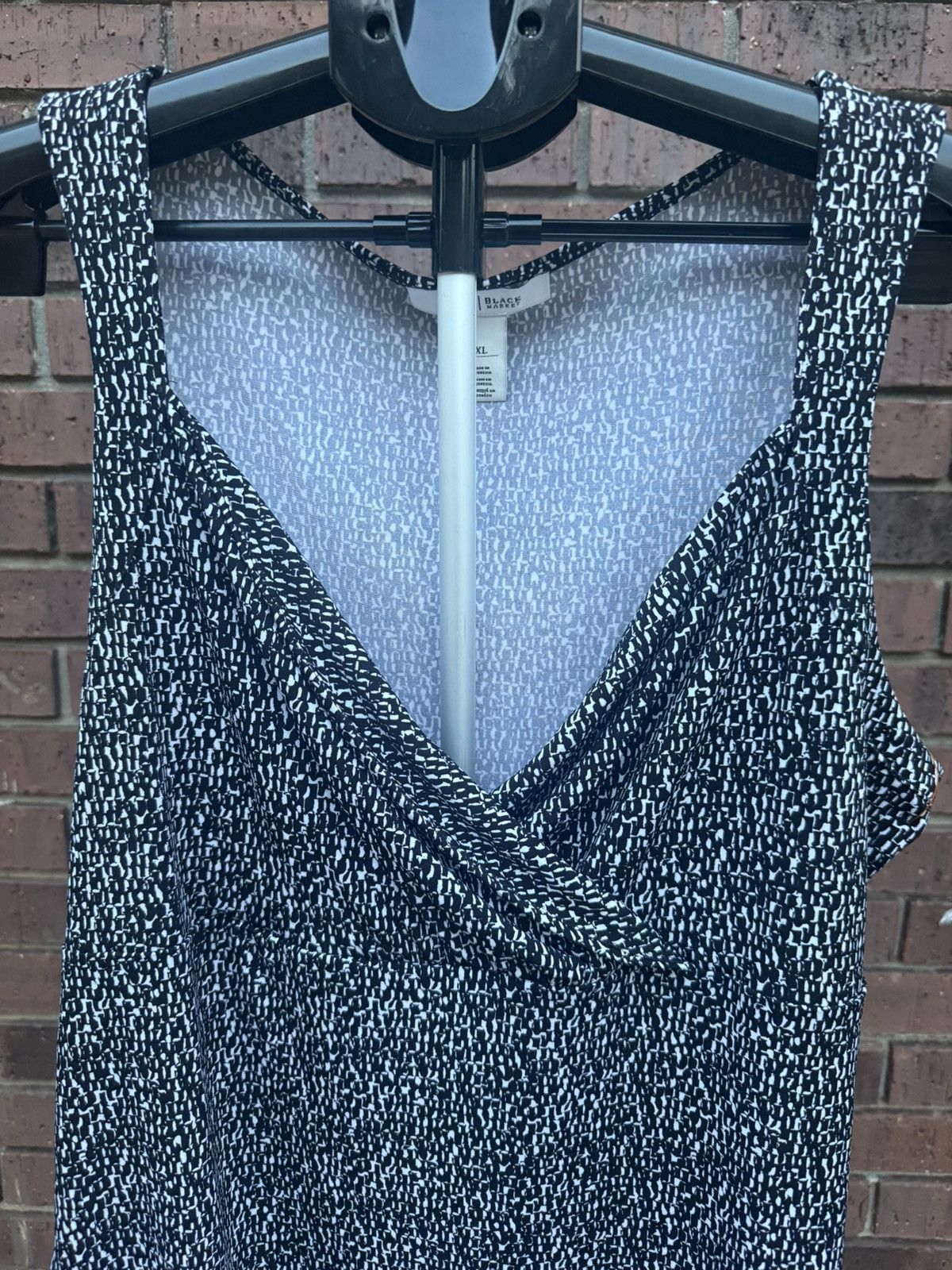 White House Black Market White House Black Market Black White Sleeveless Top Blouse Size XL / US 12-14 / IT 48-50 - 3 Thumbnail