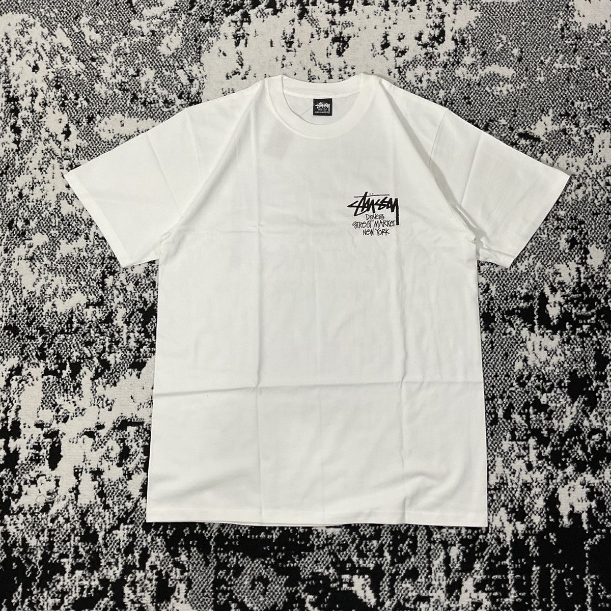 Stussy STUSSY DOVE STREET MARKET NEW YORK TEE IN WHITE- XL Size US XL / EU 56 / 4 - 3 Thumbnail