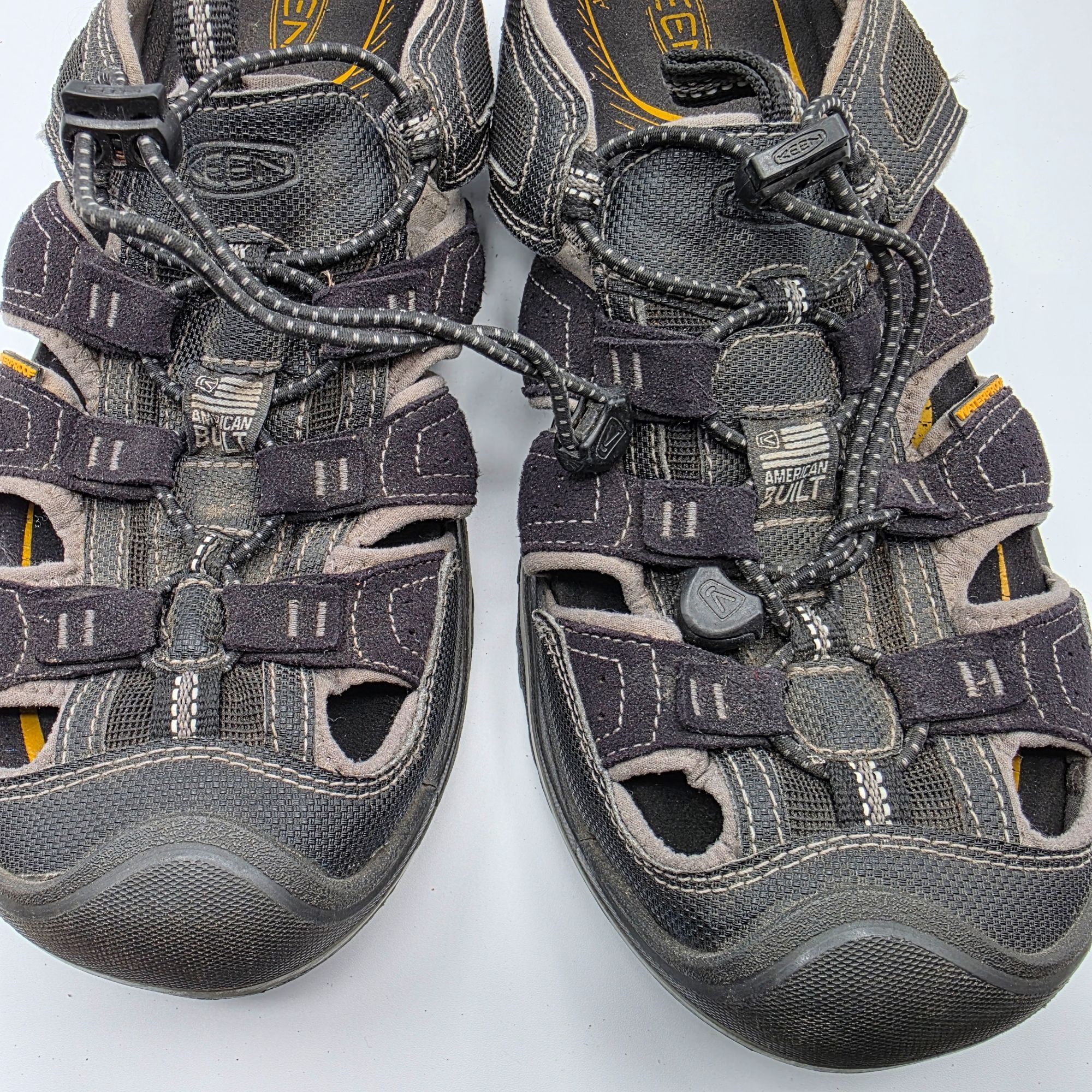 KEEN Keen Rialto Mens Size 11 Black Waterproof Closed Toe Sandals Size US 11 / EU 44 - 10 Thumbnail