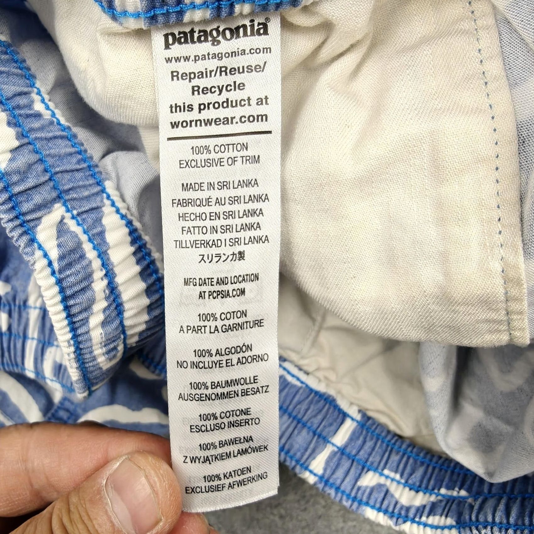 Patagonia Patagonia Swim Trunks Mens XL Blue Geometric Drawstring Pockets Cotton Size US 36 / EU 52 - 4 Thumbnail
