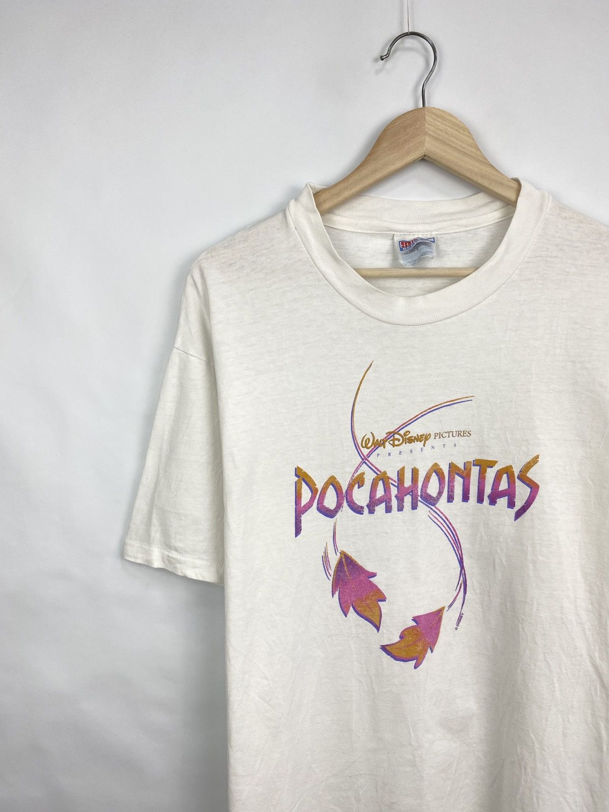 Hanes 🇺🇸 Vintage 90s Pocahontas Walt Disney Pictures Movie T-Shirt Size US L / EU 52-54 / 3 - 2 Thumbnail