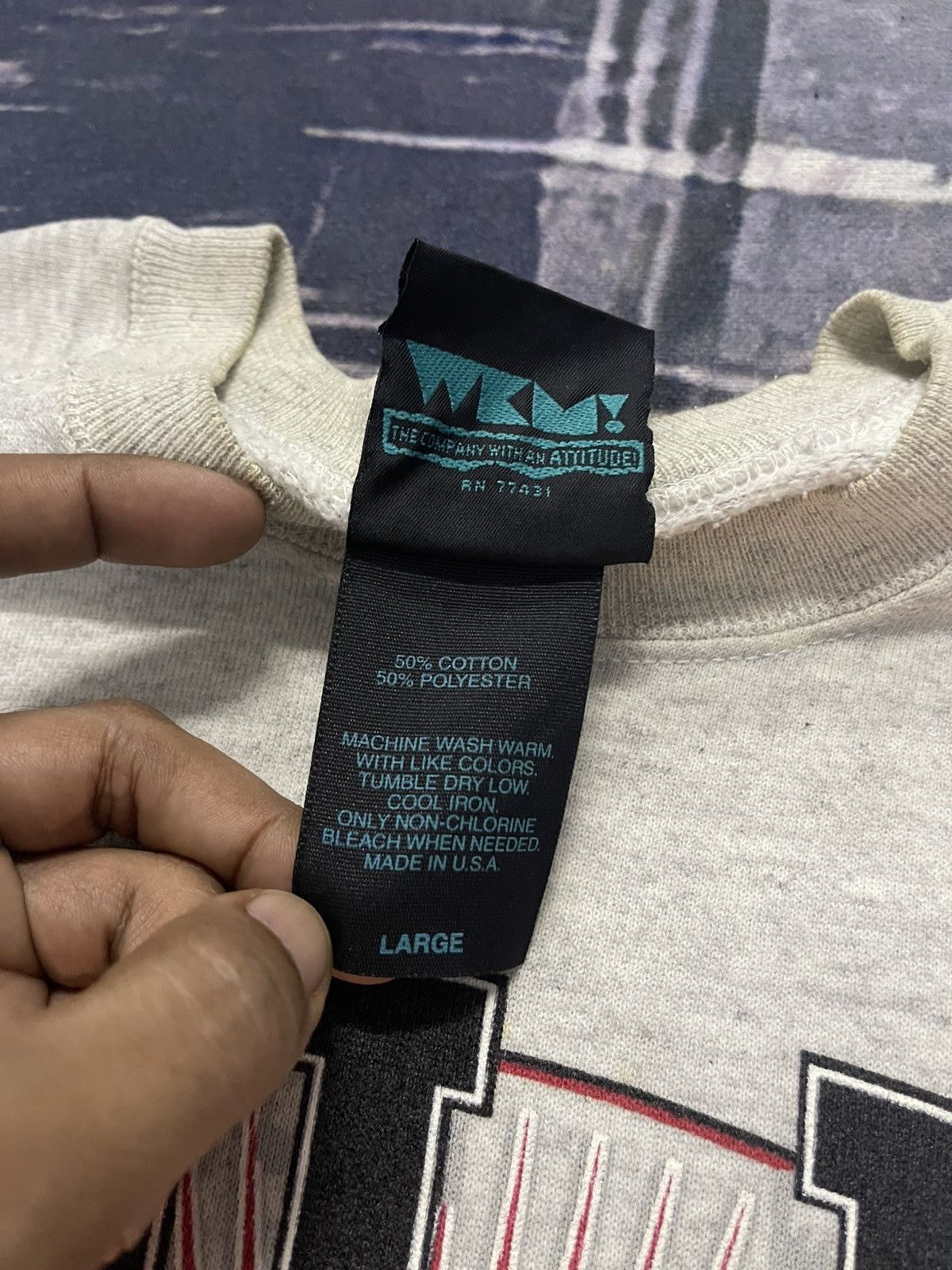 Logo 7 90s CHICAGO BULLS LOGO 7 BIG LOGO CREWNECK Size US L / EU 52-54 / 3 - 10 Thumbnail