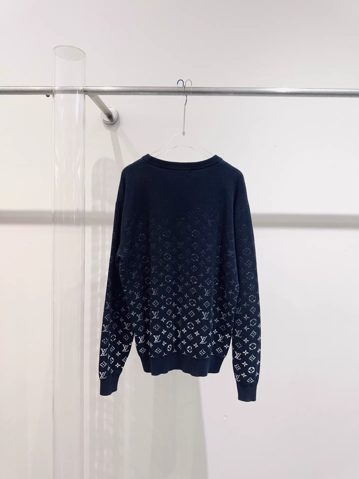 Louis Vuitton LV new with tags sweater size S Size US S / EU 44-46 / 1 - 3 Thumbnail