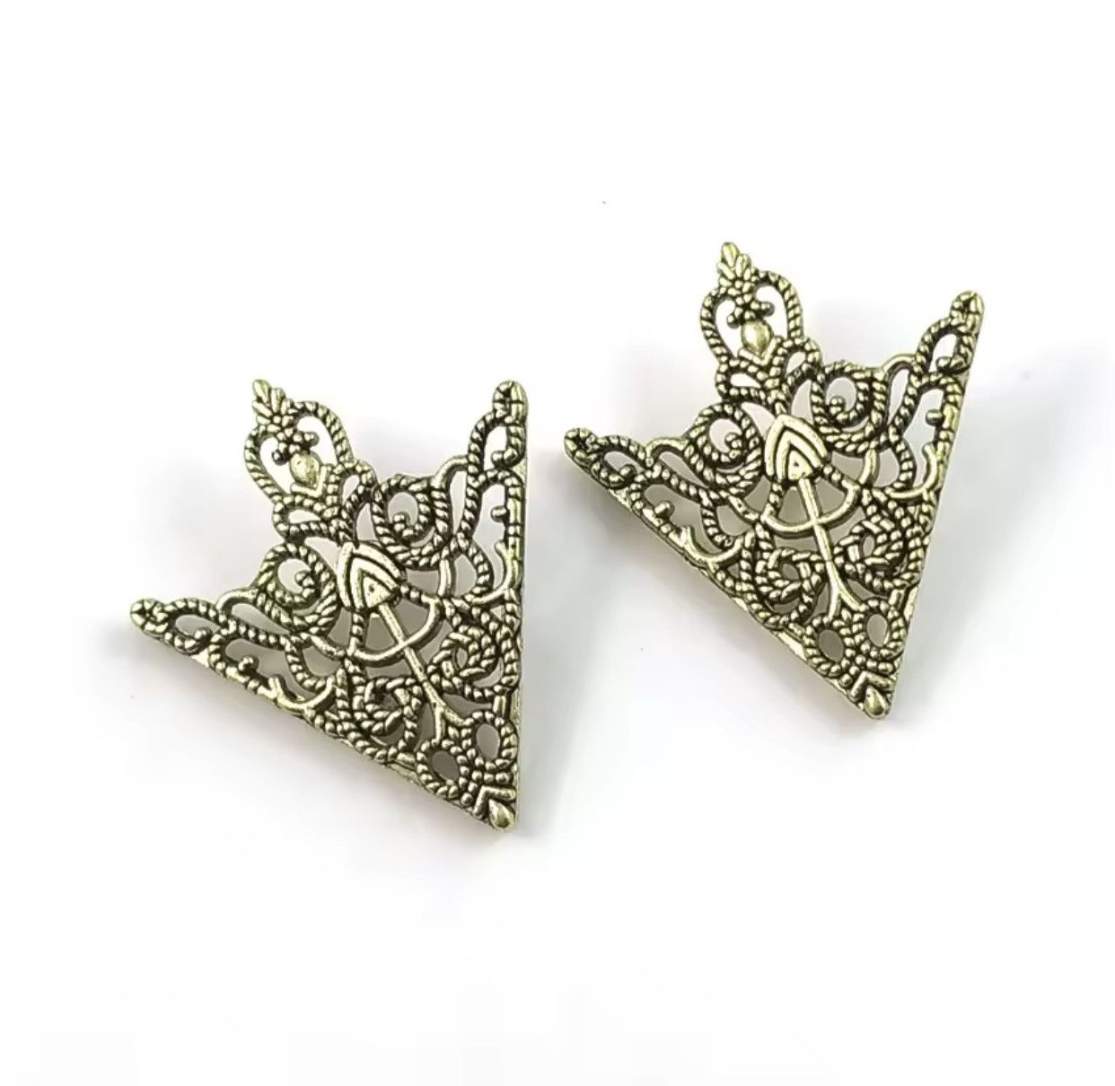 Jewelry Collar Angle Buckle Brooch Size ONE SIZE - 2 Thumbnail