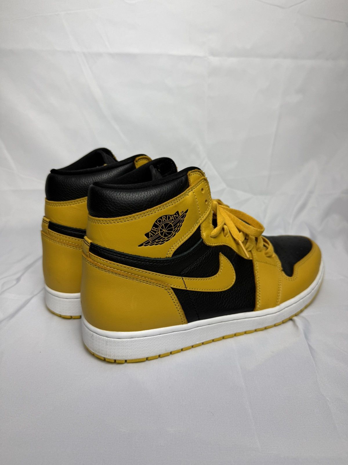Nike Air Jordan 1 OG High “Pollen” Size US 13 / EU 46 - 6 Thumbnail