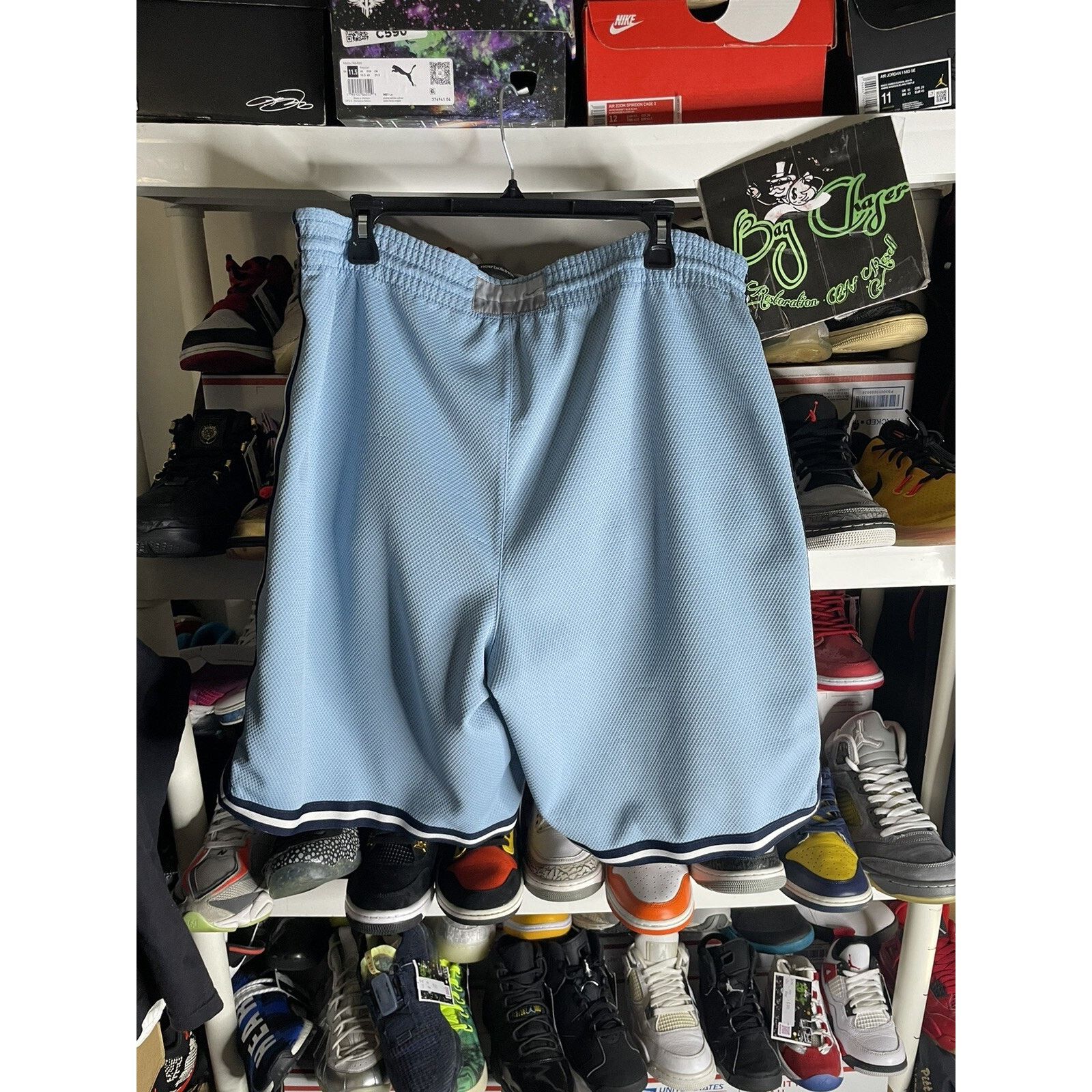 Nike VTG Nike Reversible Basketball Shorts size XL Navy Blue/Gold Size US 43 - 4 Thumbnail