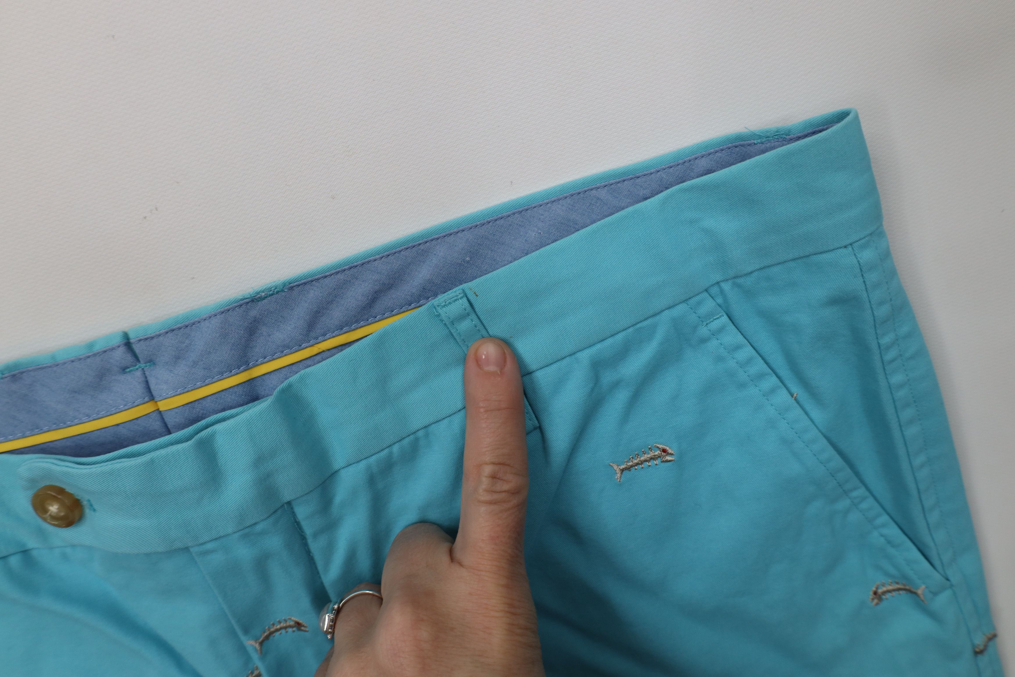 J.McLaughlin J Mclaughlin Fish Bone All Over Print Golf Chino Shorts Blue Size US 36 / EU 52 - 5 Thumbnail