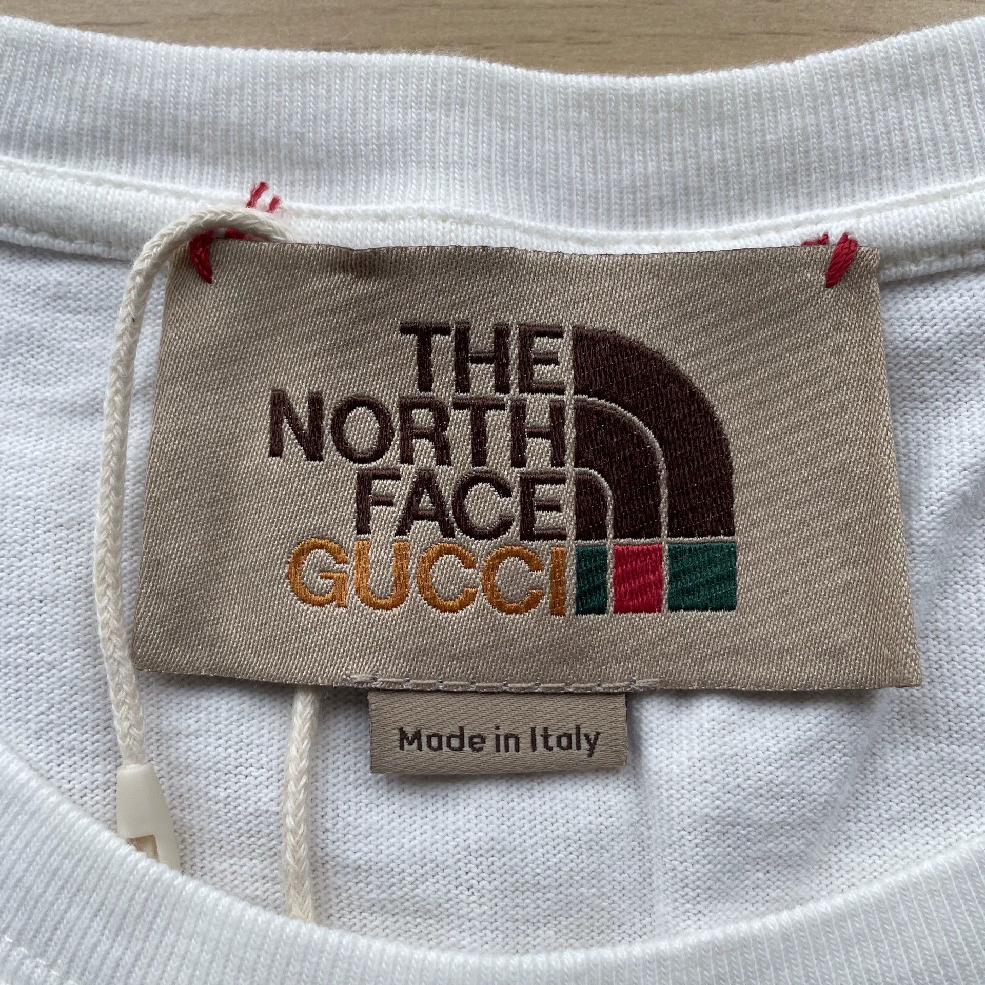 Gucci GUCCI x TNF Wmn XS White SS Tee Logo Letter Print Size US XS / EU 42 / 0 - 5 Thumbnail