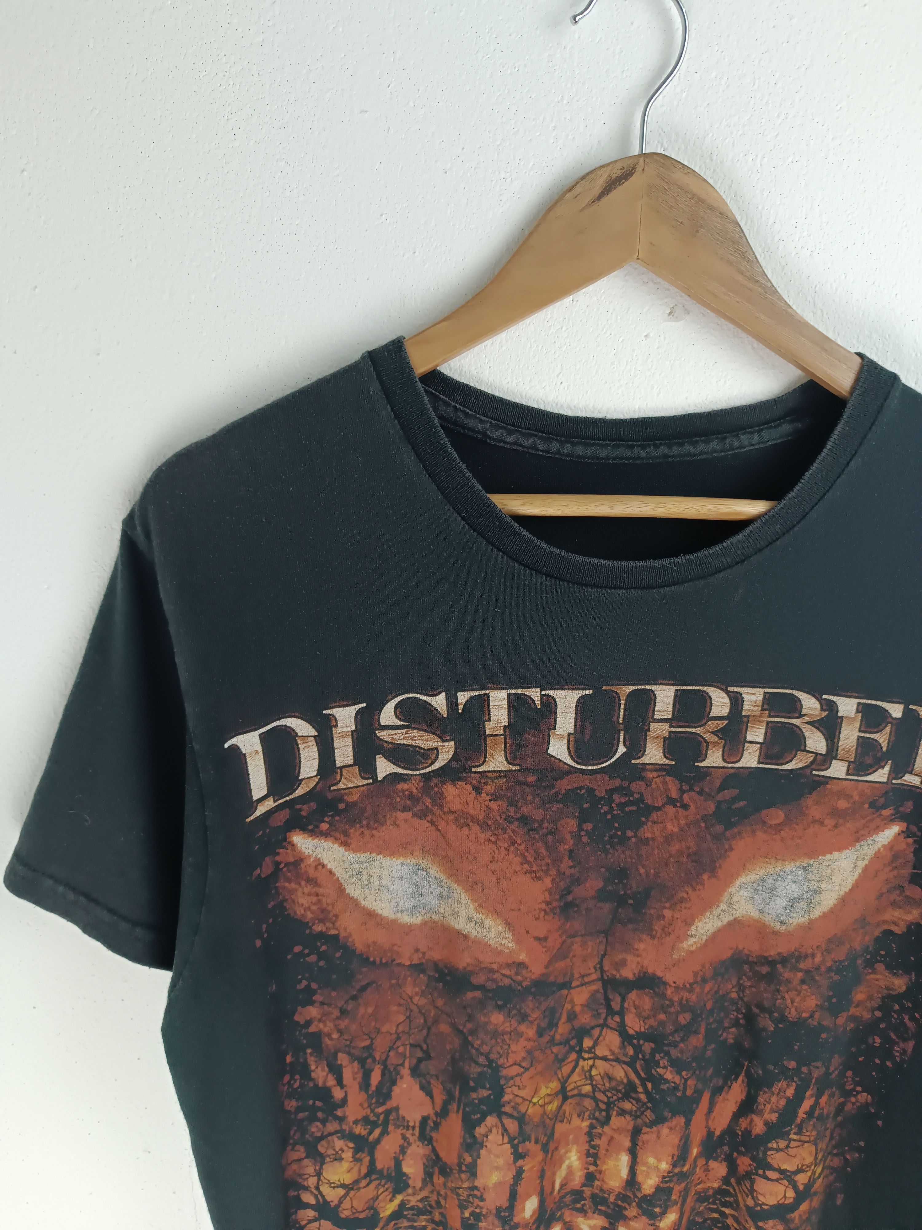 Band Tees VINTAGE 2000s DISTURBED FADED T (deftones slipknot godsmack) Size US M / EU 48-50 / 2 - 8 Thumbnail