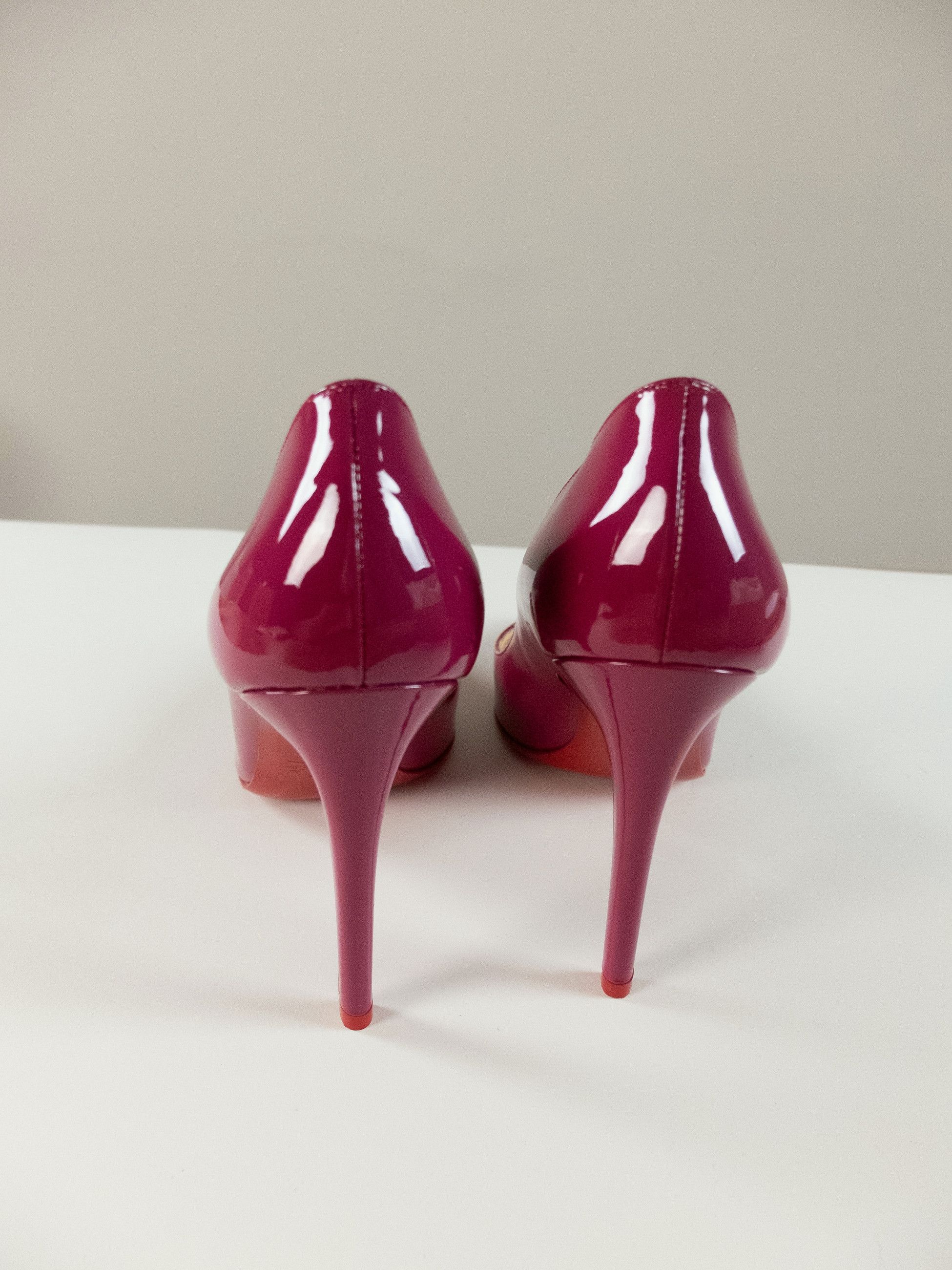 Christian Louboutin CHRISTIAN LOUBOUTIN Pigalle pink patent leather pumps 10 Size US 10 / IT 40 - 5 Thumbnail