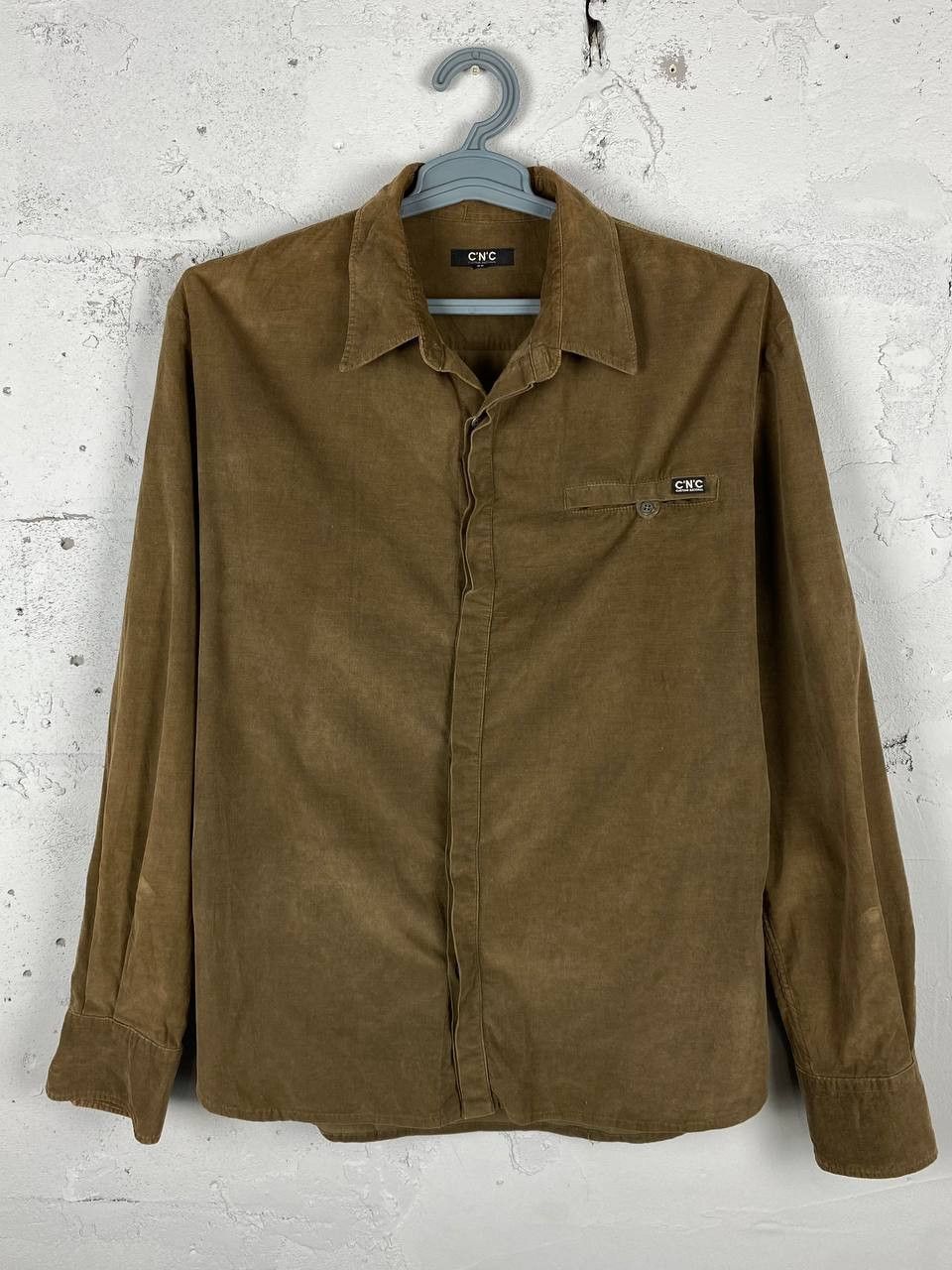 Costume National × Vintage Vintage Costume National Men’s Velvet Shirt Buttons Up Size US L / EU 52-54 / 3 - 1 Thumbnail