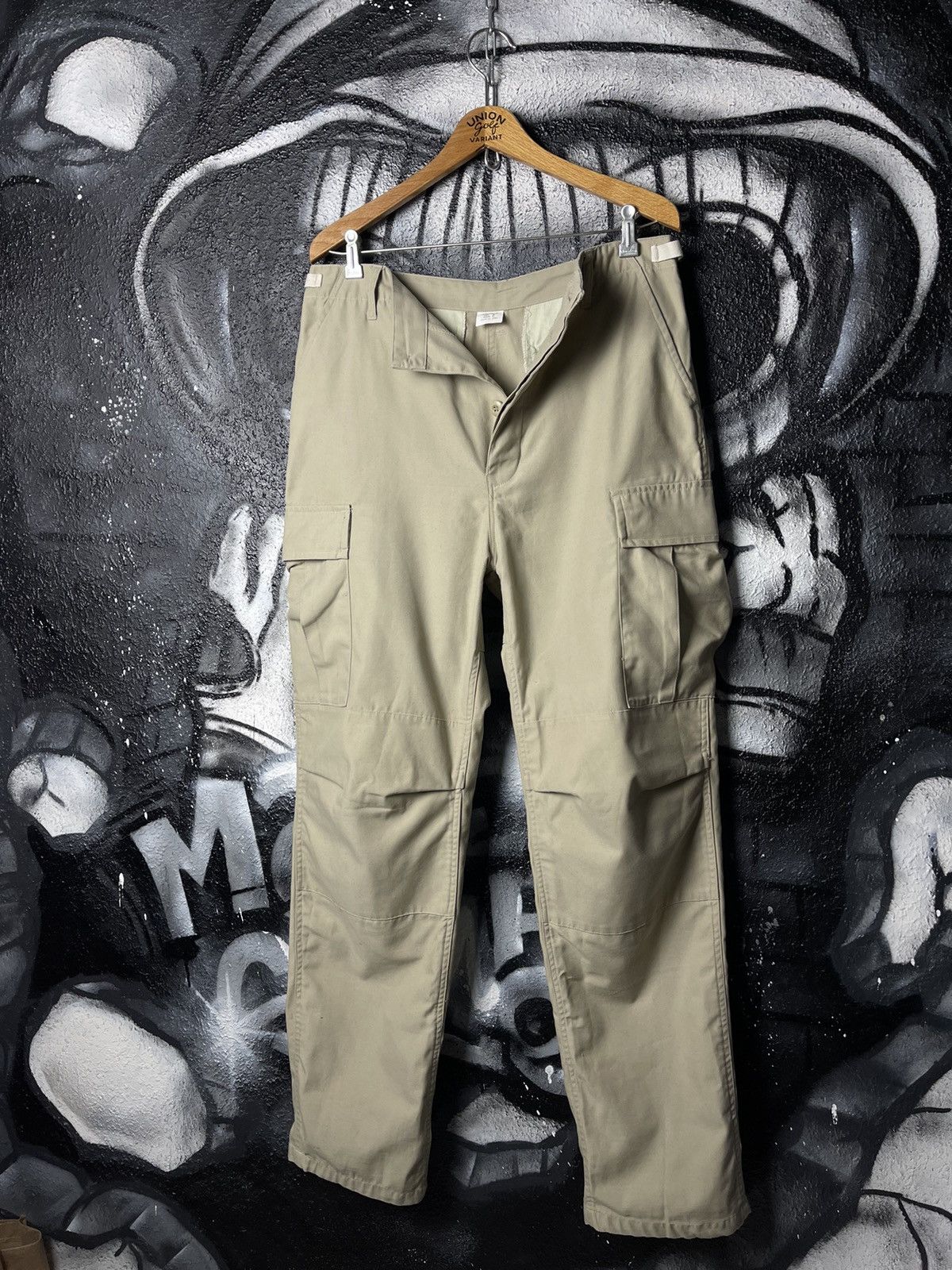 Vintage Vintage Bundeswehr Military Cargo Pants Men’s Size W35 L33 Size US 35 - 1 Thumbnail