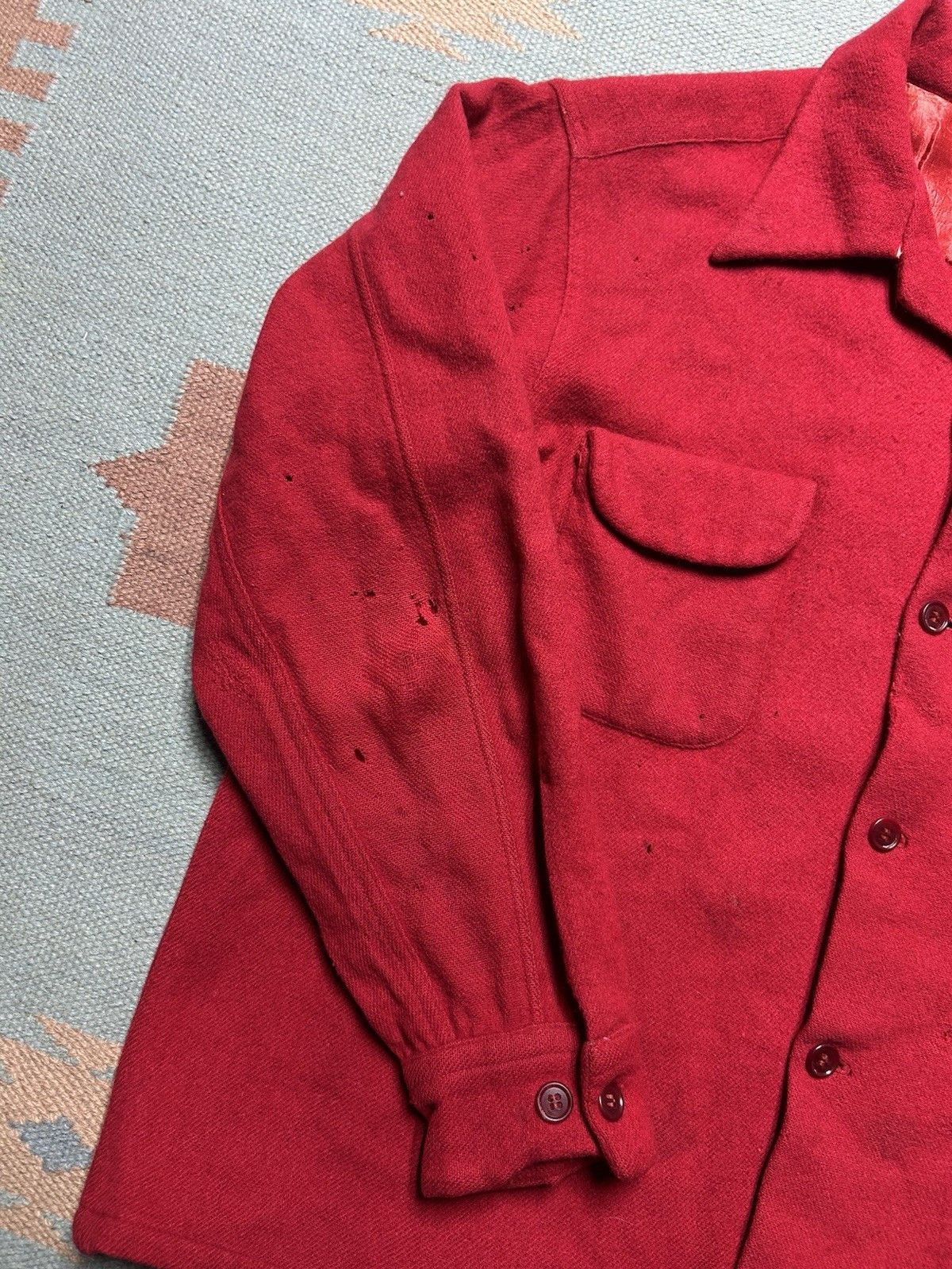 Vintage 1950s wool loop collar shirt Campus Hollywood distressed M/L Size US M / EU 48-50 / 2 - 3 Thumbnail