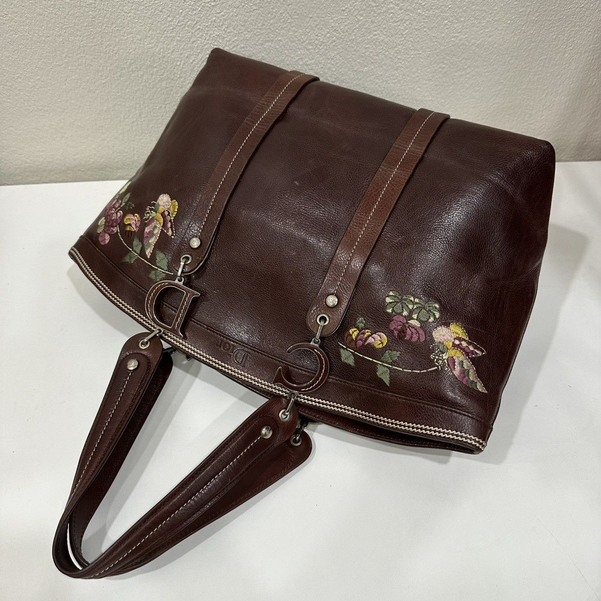 Dior ‼️YES‼️ CHRISTIAN DIOR LEATHER ROMANTIC FLOWERS TOTE BAG Size ONE SIZE - 4 Thumbnail