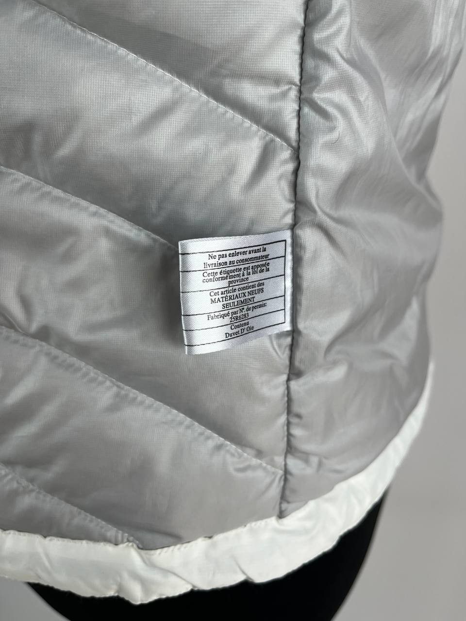 Patagonia Patagonia Down Vest White Zip Quilted Puffer Style (0431) Size XS / US 0-2 / IT 36-38 - 7 Thumbnail