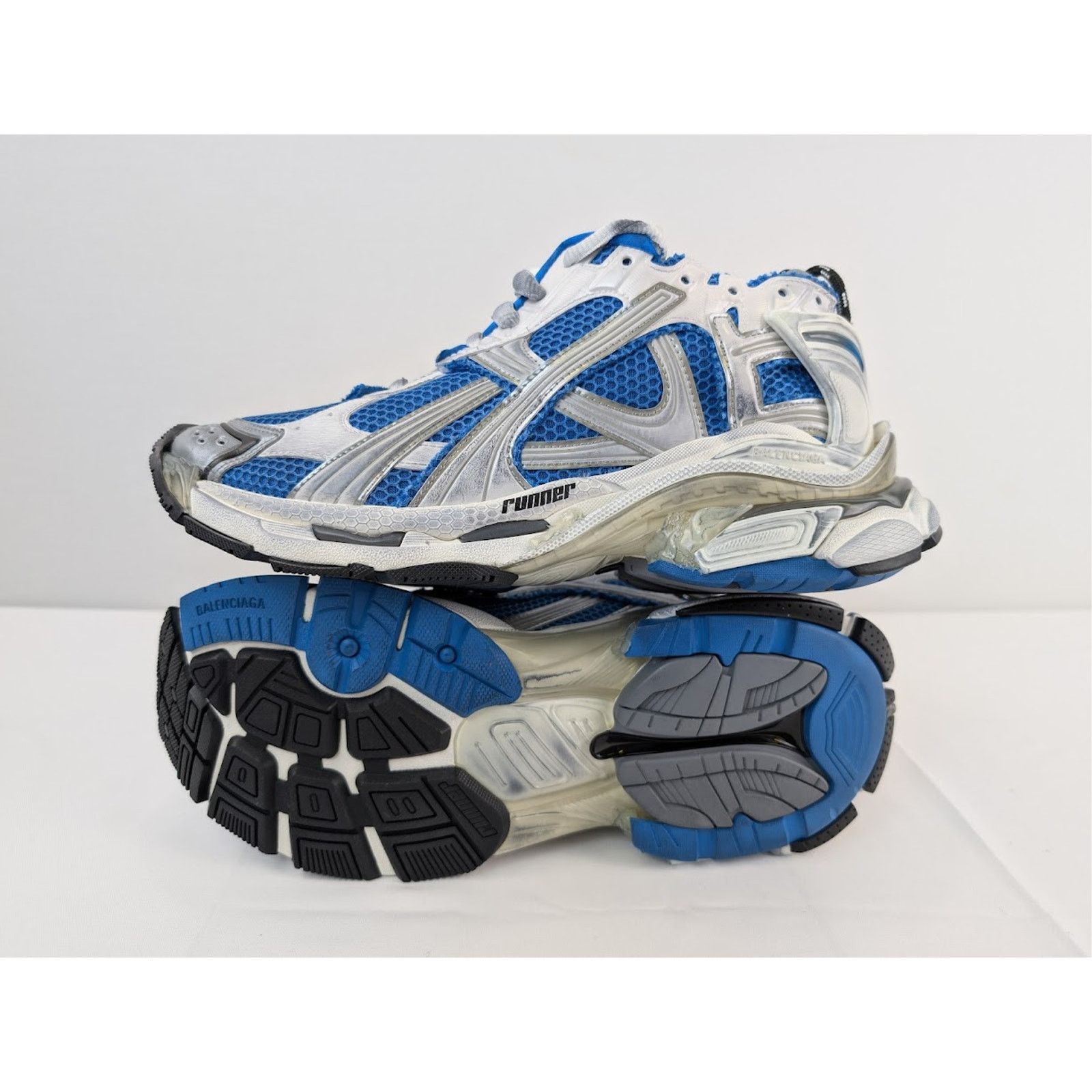 Balenciaga o1rshd1 Q:3 / Mesh Rubber Runner in Navy/White/Black/Grey Size US 8 / EU 41 - 10 Thumbnail