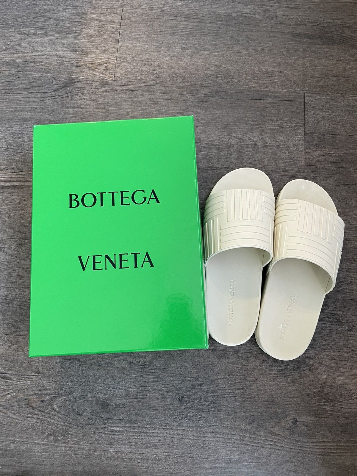 Bottega Veneta Bottega Veneta Slides Sea Salt Size US 9 / EU 42 - 1 Thumbnail