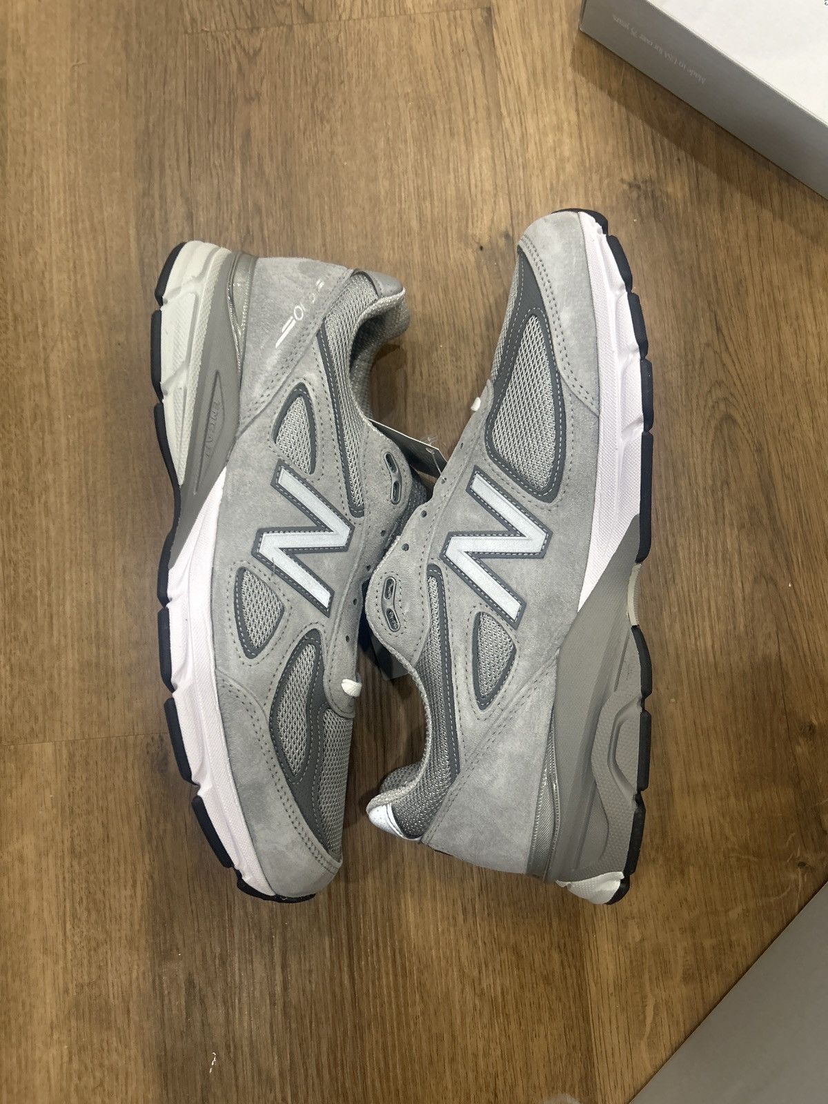 New Balance New Balance 990v4 Grey Size US 12 / EU 45 - 1 Thumbnail