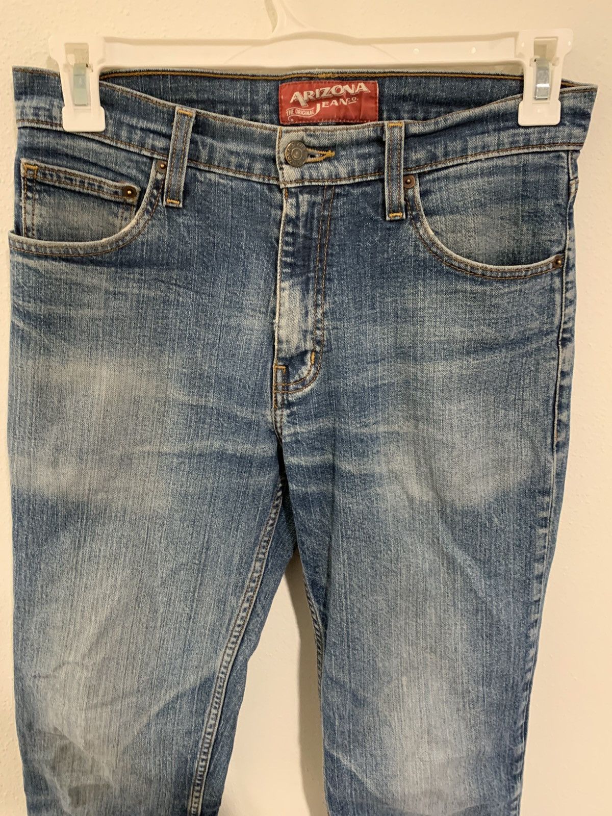 Arizona Jean Co. faded Arizona blue slim straight jeans Size US 29 - 4 Thumbnail