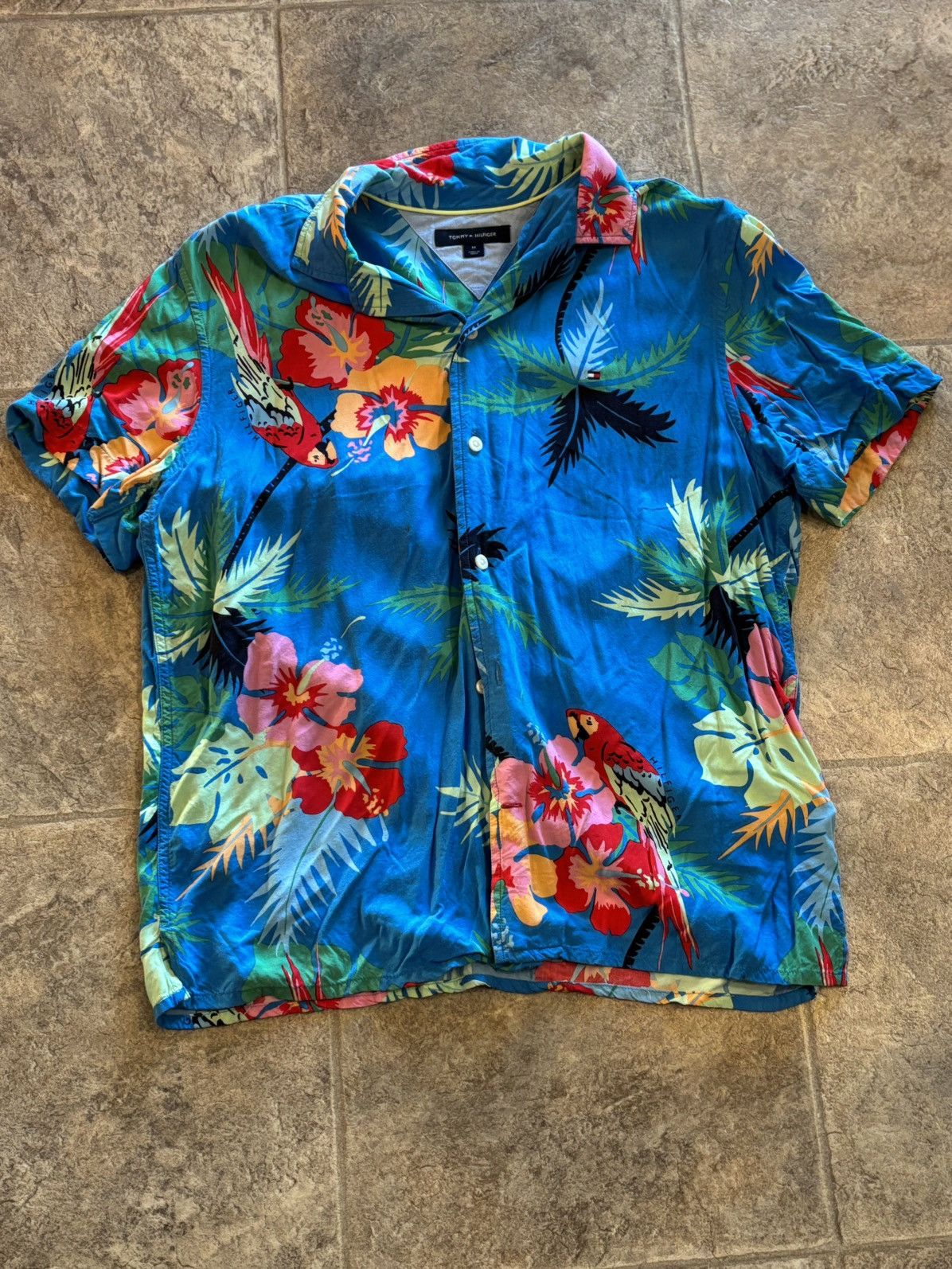 Tommy Hilfiger Tommy Hilfiger Short Sleeve Button-Up Hawaiian Shirt Size US M / EU 48-50 / 2 - 1 Thumbnail