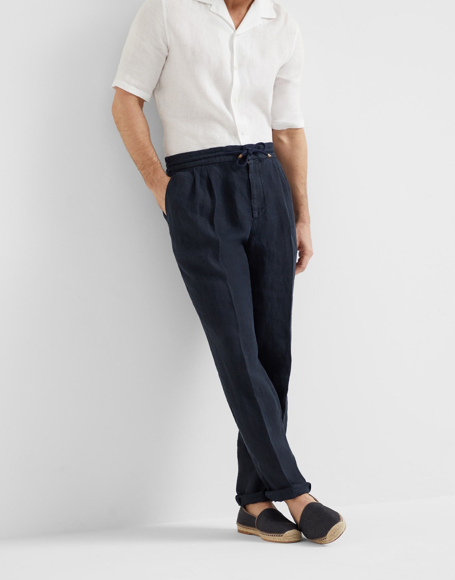 Brunello Cucinelli o1la1rc1a0326 Garment-Dyed Leisure Fit Trousers in Navy Blue Size US 36 / EU 52 - 1 Thumbnail