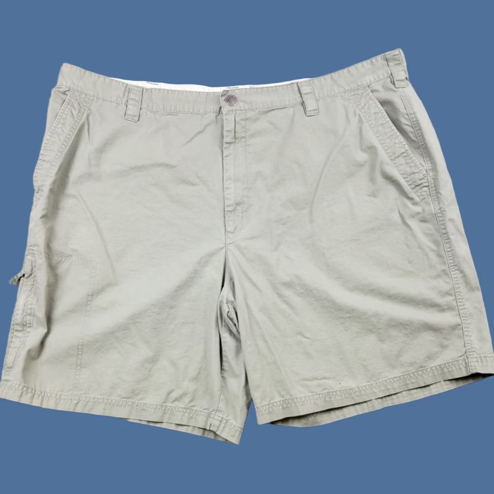 Vintage Columbia Shorts Mens 44 Green 9 in Inseam Cargo Casual Outdoor Hiking Camping Cotton Cargo Pocket Slash Pocket Logo Button Size US 44 / EU 60 - 1 Thumbnail