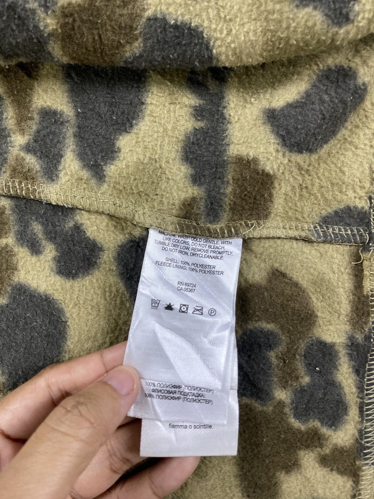 Columbia × Japanese Brand × Vintage Vintage Columbia Duck Camo Fleece Jacket Size US M / EU 48-50 / 2 - 12 Thumbnail