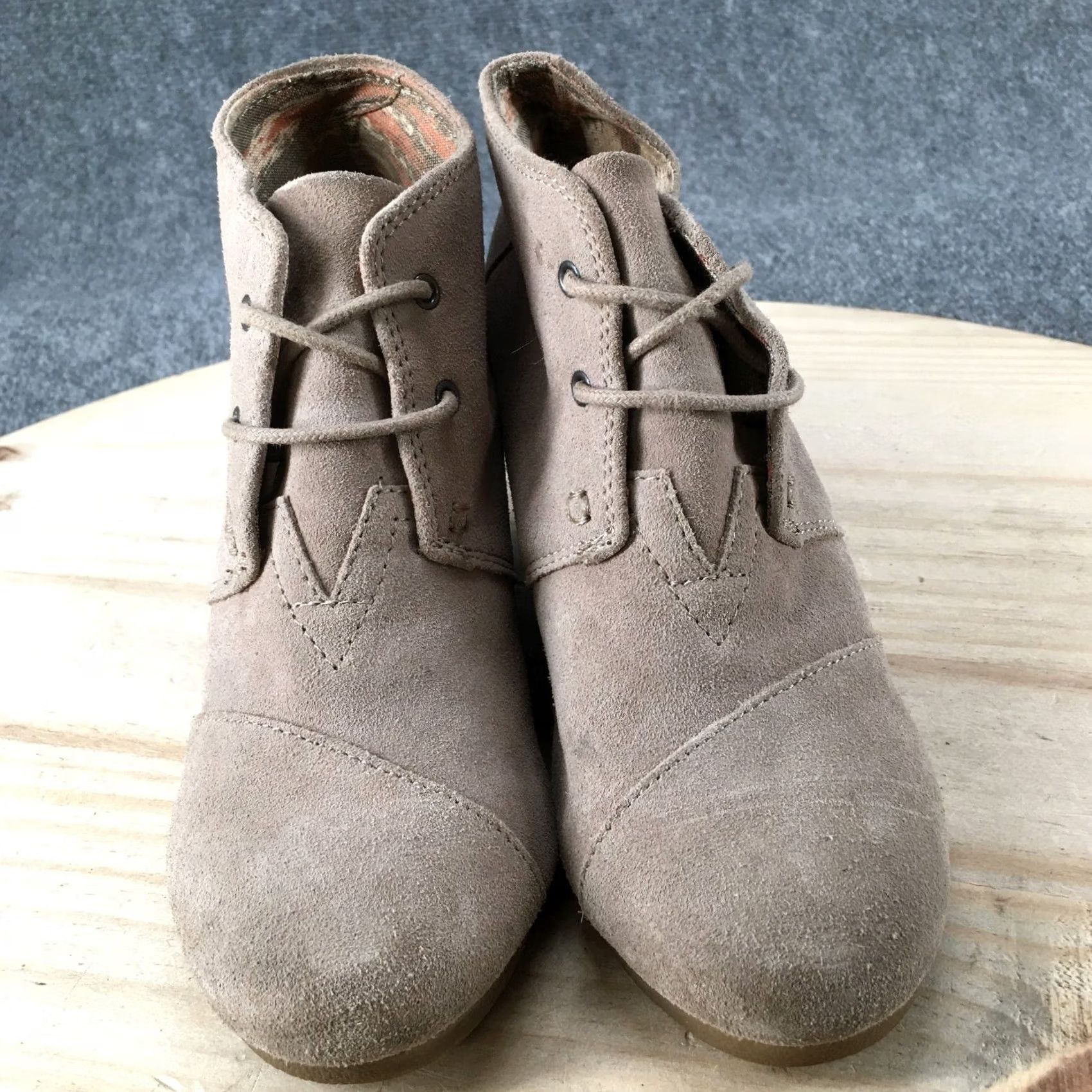 Toms TOMS Boots Womens 7 Desert Wedge Lace Up Ankle Bootie Taupe Suede Casual Brown Size US 7 / IT 37 - 7 Thumbnail
