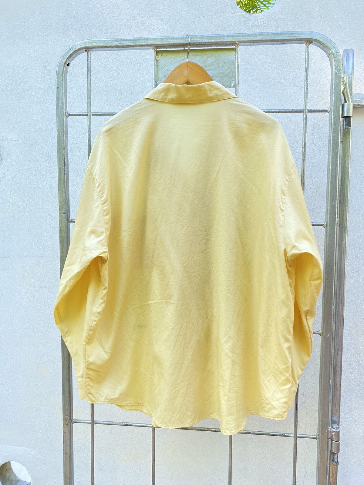 Burberry Burberry yellow long-sleeved shirt with front buttons Size M / US 6-8 / IT 42-44 - 2 Thumbnail
