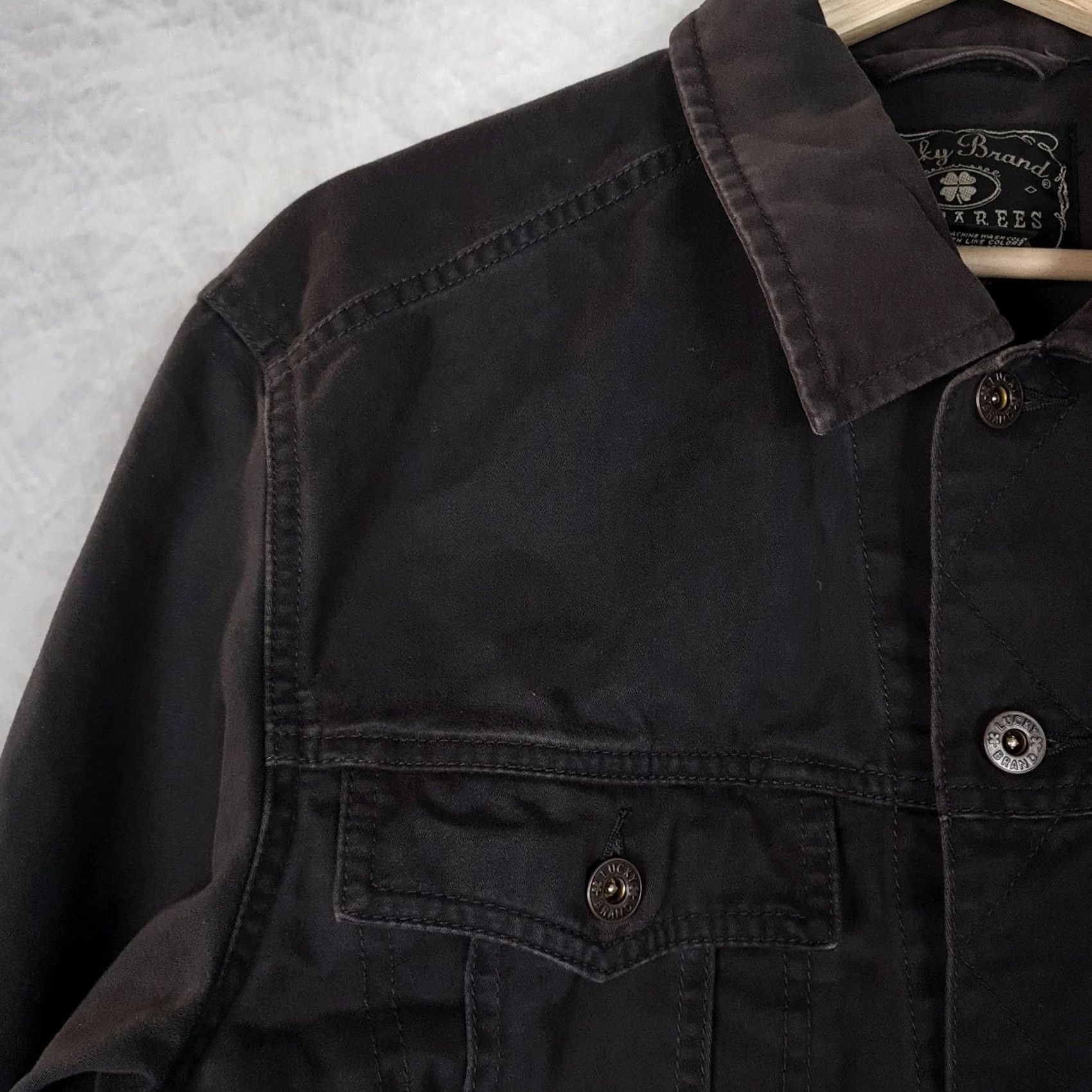 Lucky Brand Lucky Brand Trucker Jacket Mens Large Black Cotton Denim Button Front Workwear Size US L / EU 52-54 / 3 - 5 Thumbnail