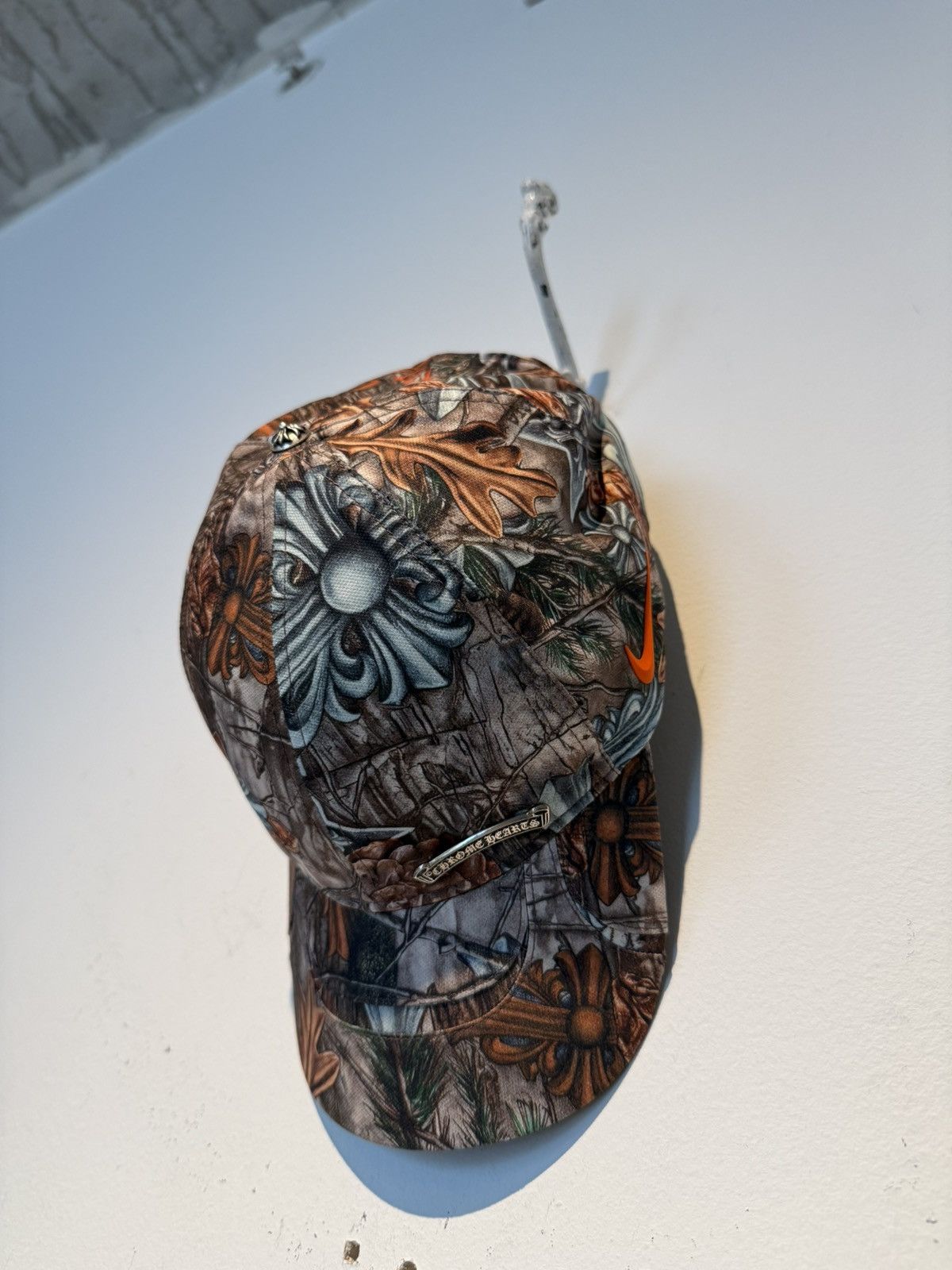 Chrome Hearts × Drake Chrome Hearts Nike Nocta Camo Hat Size ONE SIZE - 2 Thumbnail