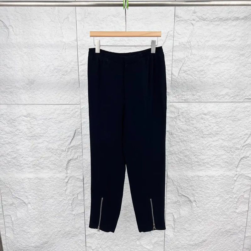 Alexander McQueen Alexander McQueen Black Cotton Casual Pants 0089 Size 26" / US 2 / IT 38 - 1 Thumbnail