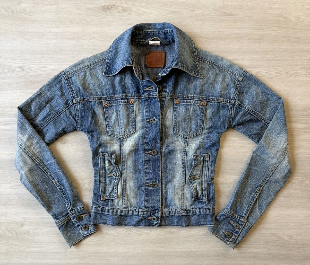 Levi's Vintage Levis Denim Trucker Jacket Sz Small Made In USA Size S / US 4 / IT 40 - 1 Thumbnail