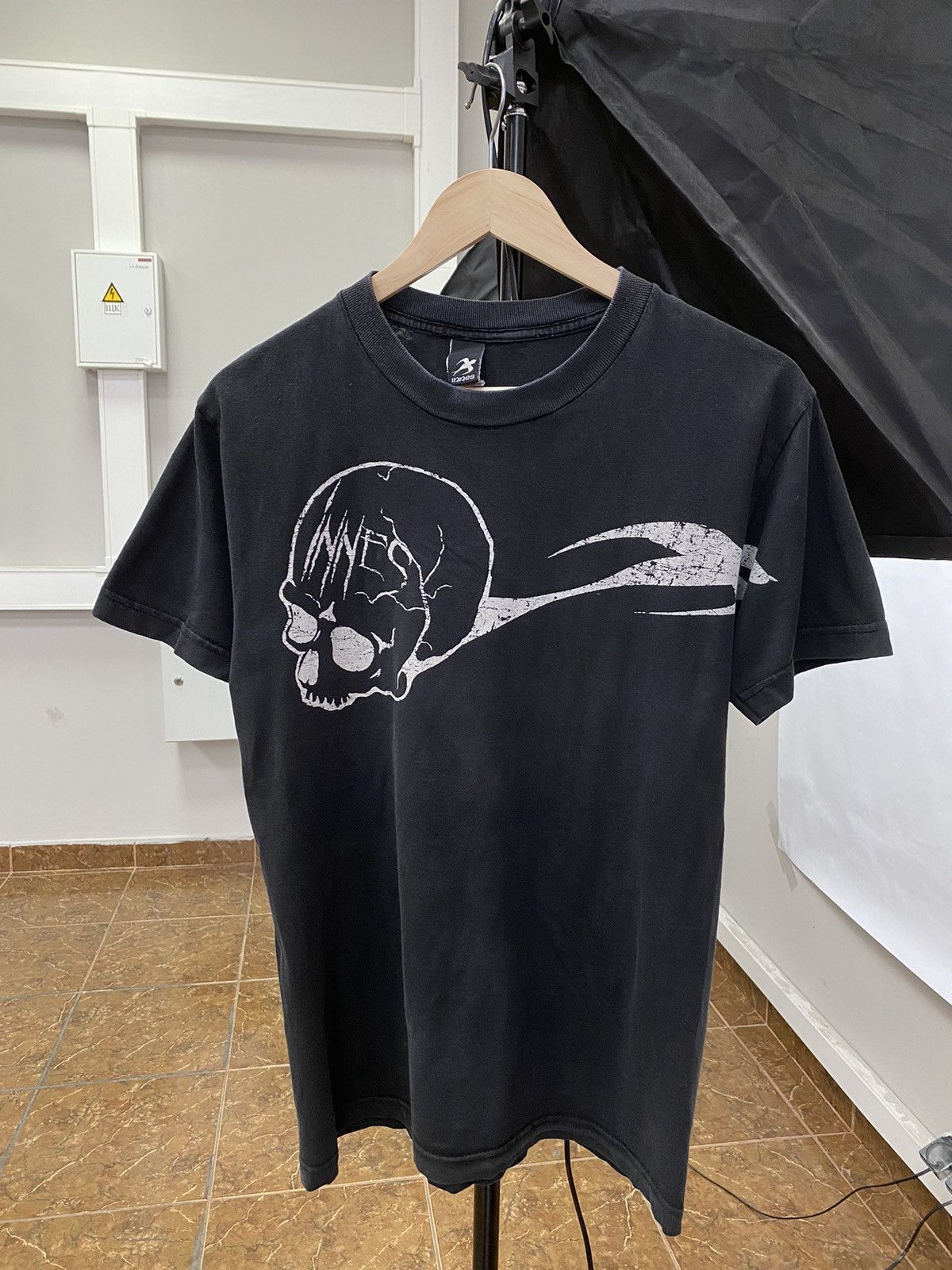 Designer Vintage 90s Innes Skate T Shirt Faded Heavy Distressed Size US M / EU 48-50 / 2 - 1 Thumbnail