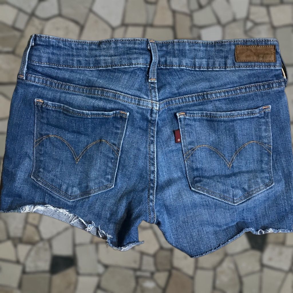 Levi's Levis Slight Curve Cut Offs Womens Tag 0 Denim Blue Size 25" / US 0 / IT 36 - 1 Thumbnail