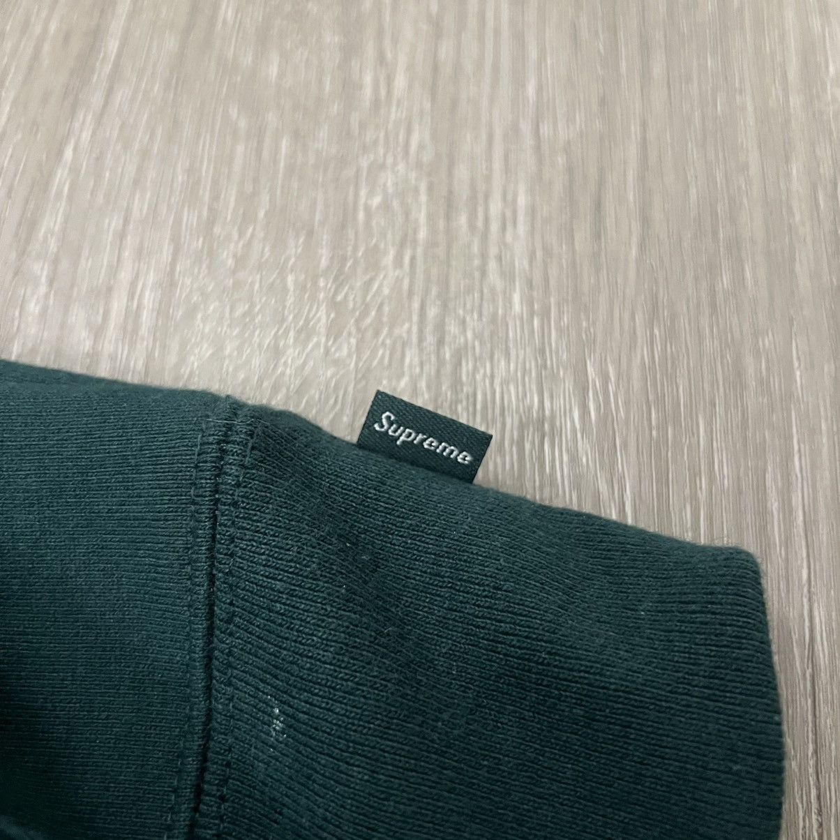 Supreme Supreme Box Logo Crewneck FW22 Size US M / EU 48-50 / 2 - 7 Thumbnail