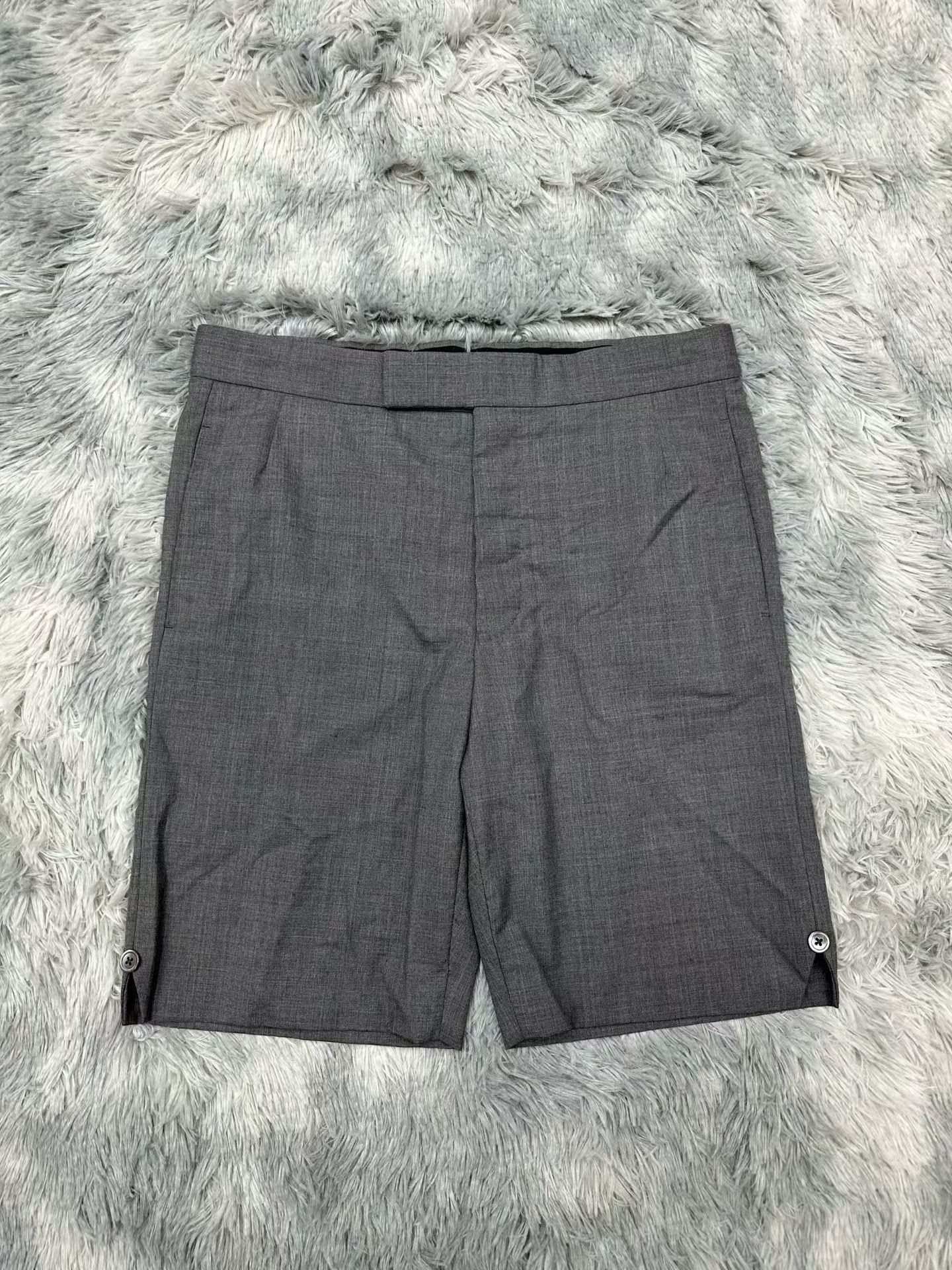 Thom Browne Thom Browne Formal Brown Shorts 44 Men Size US 44 / EU 60 - 1 Thumbnail