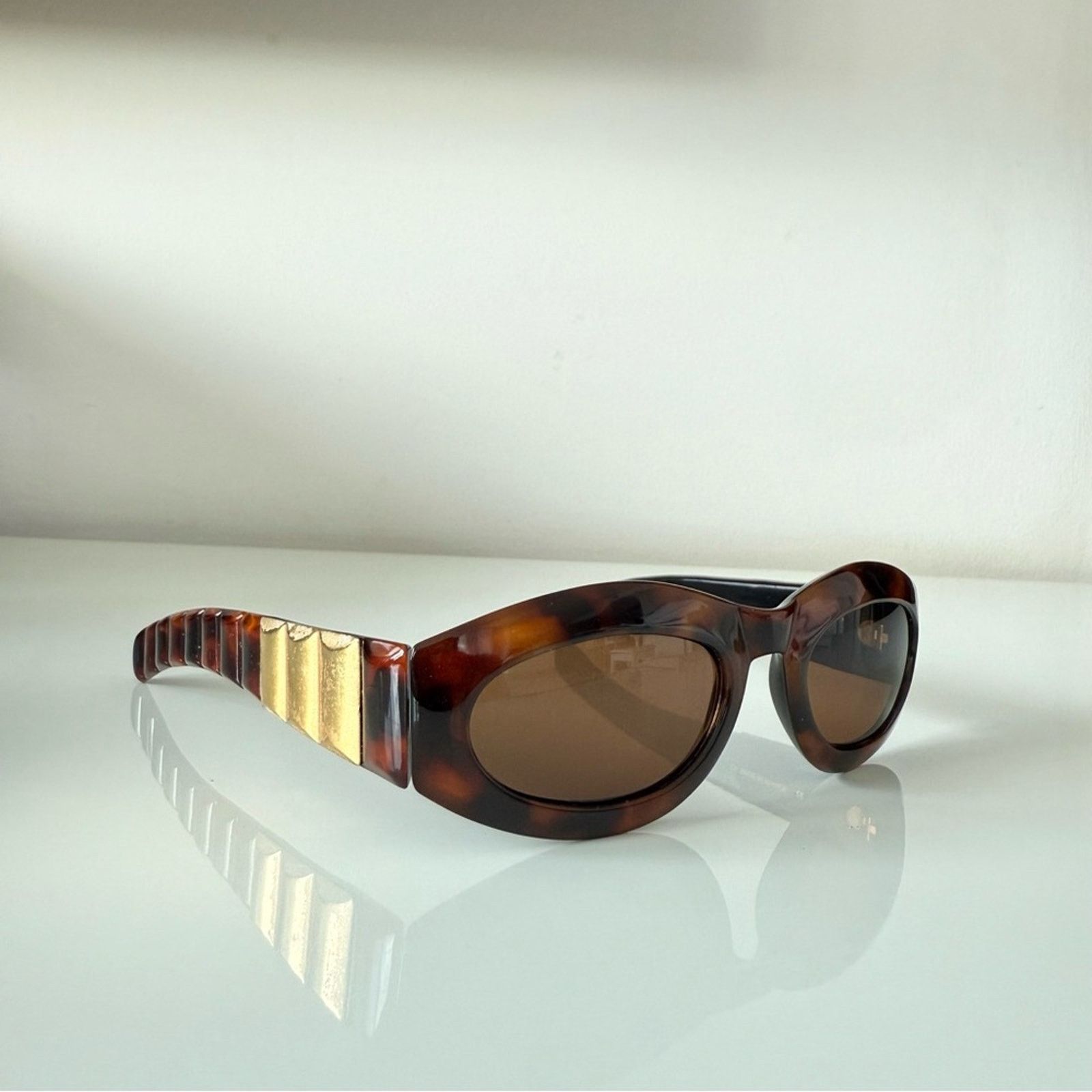 Karl Lagerfeld Vintage Karl Lagerfeld women sunglasses Authentic Size ONE SIZE - 1 Thumbnail