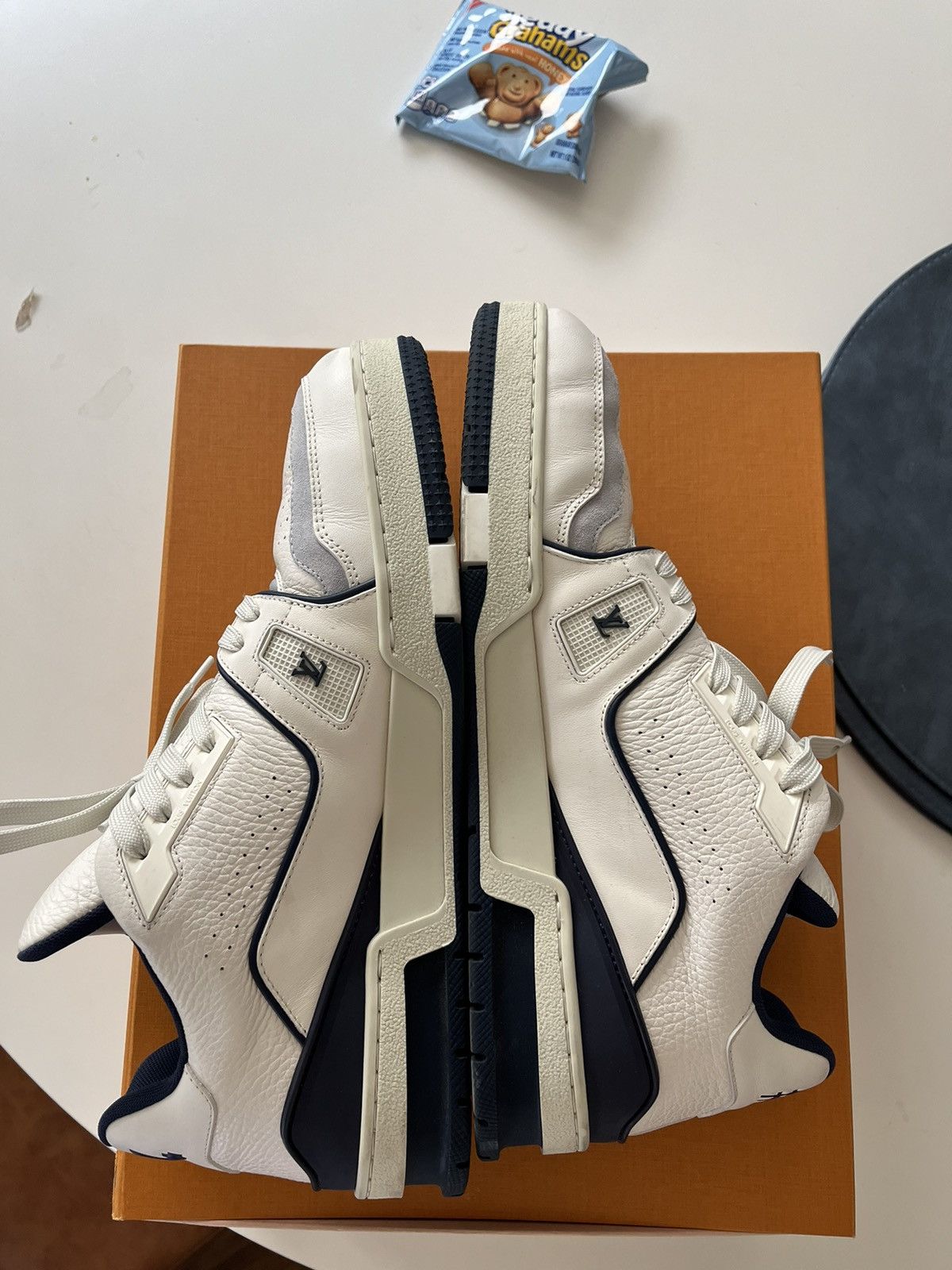 Louis Vuitton Louis vuitton trainer Size US 9.5 / EU 42-43 - 5 Thumbnail