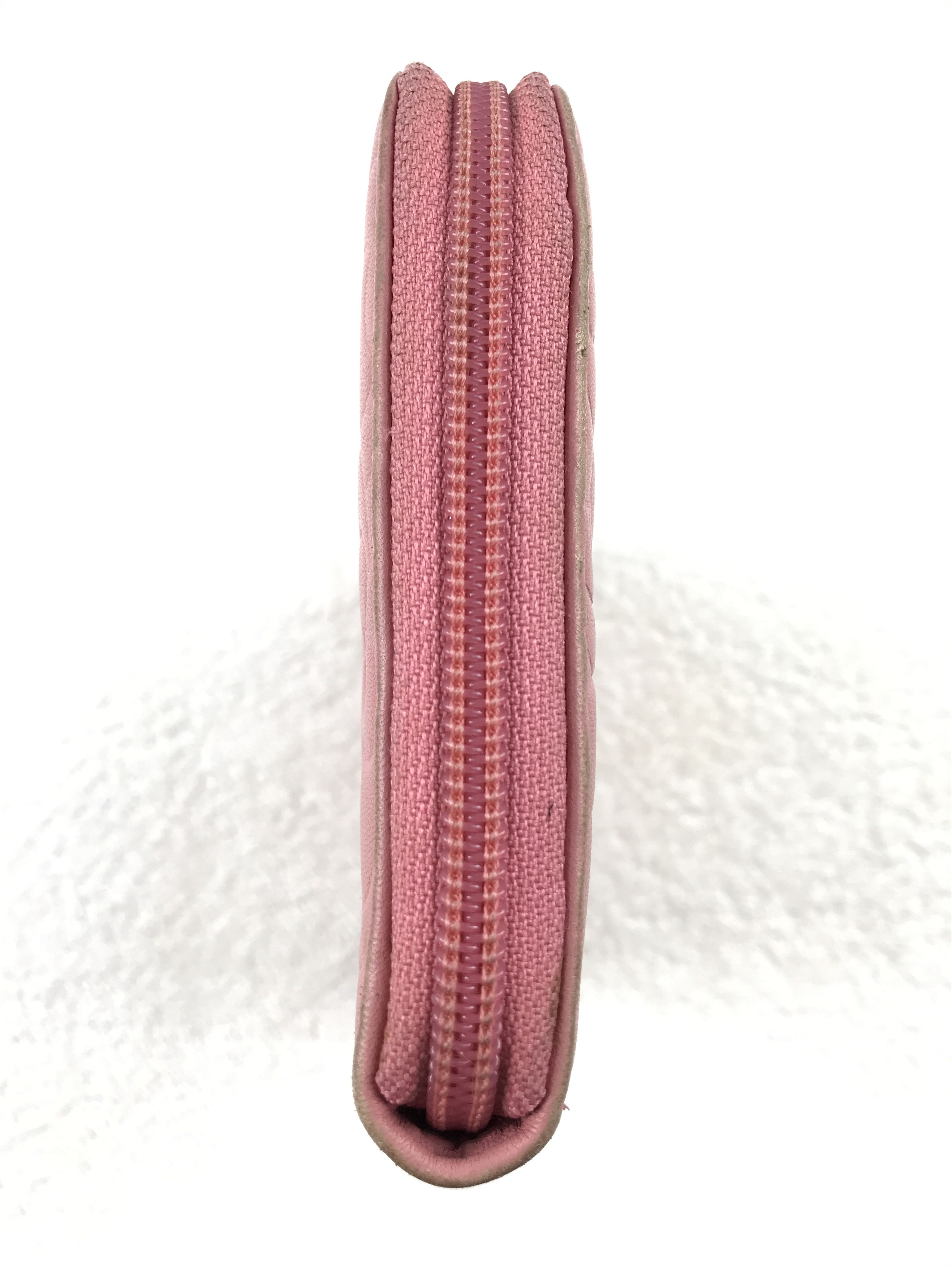 Chanel × Vintage Chanel Pink Embossed Camellia Wallet Zip Around With Box Size ONE SIZE - 7 Thumbnail
