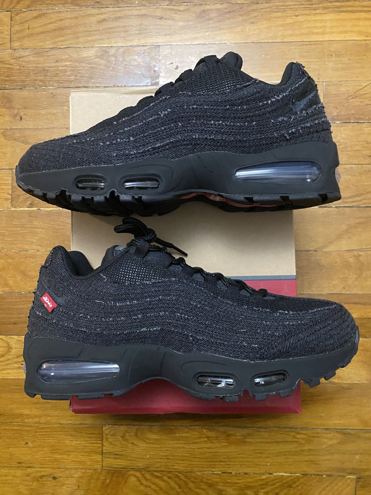 Levi's × Nike Size 9.5 - Nike Air Max 95 OG Levis Black Men’s Size US 9.5 / EU 42-43 - 2 Thumbnail