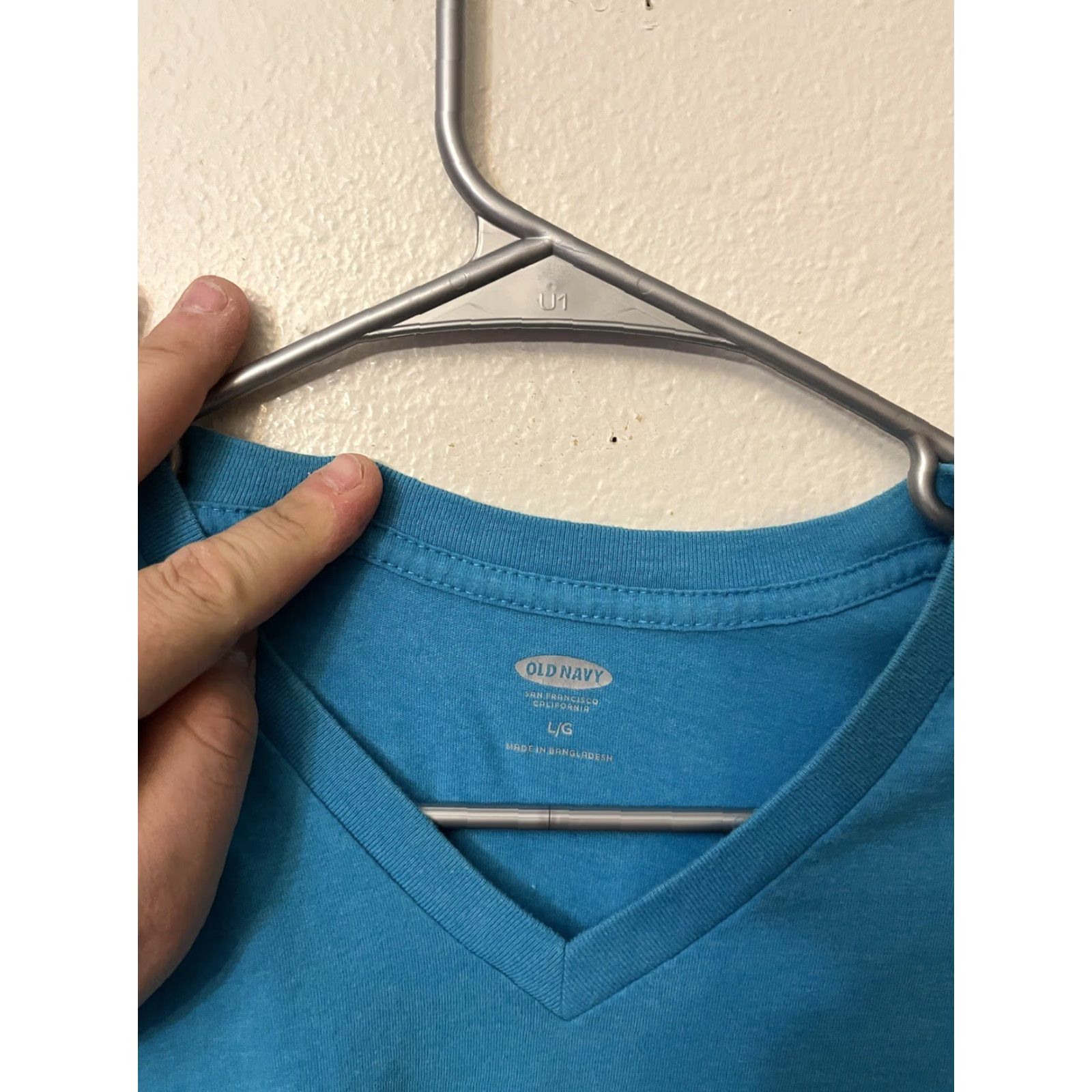 Old Navy Old Navy Blue Knit T-Shirt Mens Large V-Neck Short Sleeve Shirt Regular Fit Size US L / EU 52-54 / 3 - 2 Thumbnail