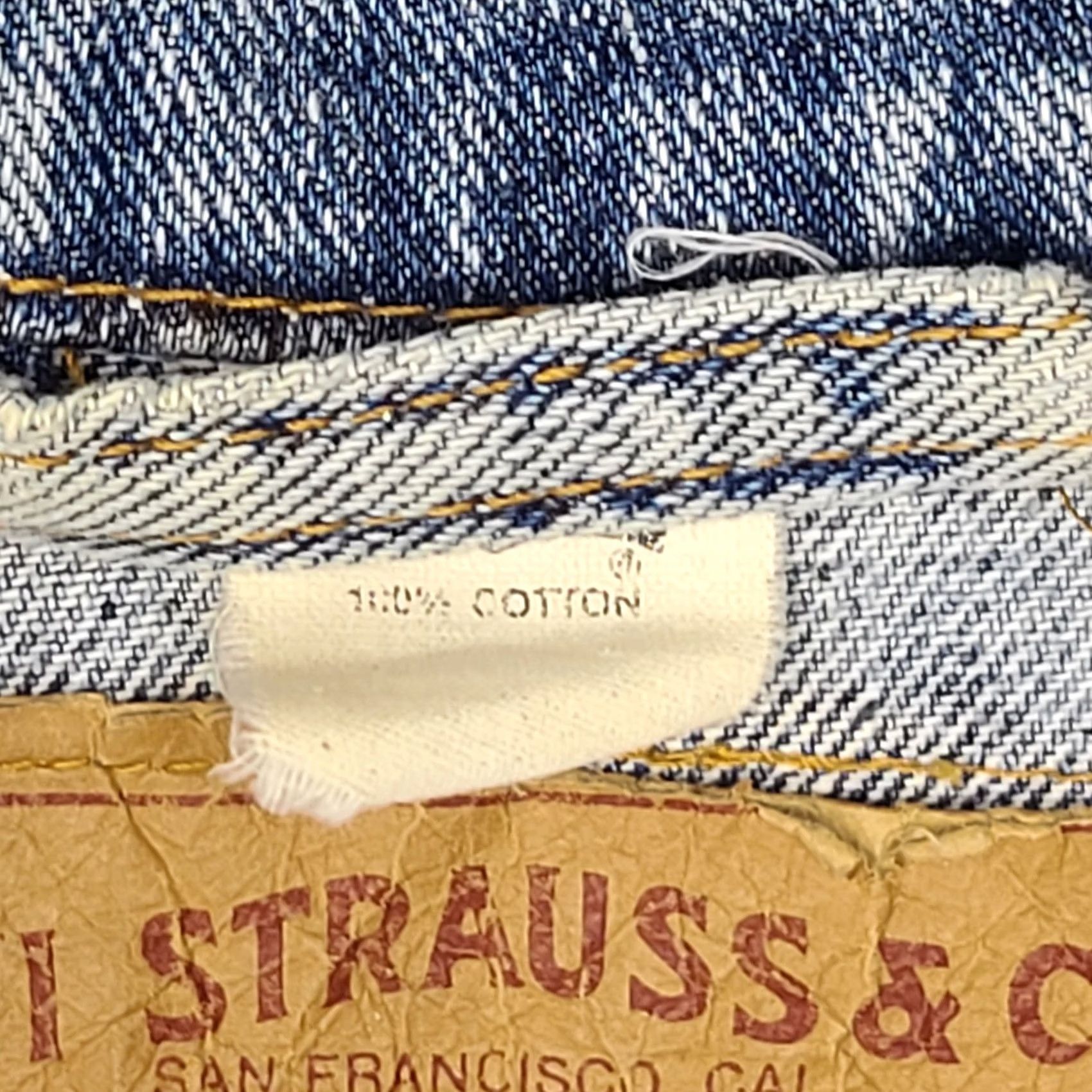 Levi's VINTAGE Levi's Trucker Jacket Denim 70598 Mens S Light Wash Blue Coat 90s Retro American Size US 29 - 5 Thumbnail