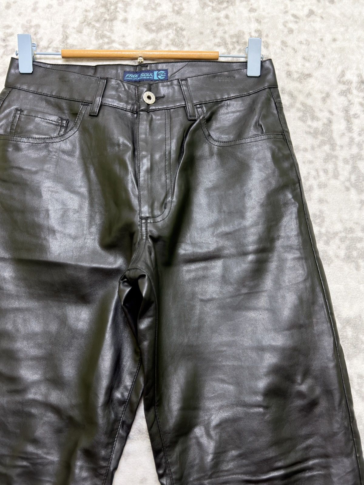 Vintage Freesoul Vintage PVC Pants Black Glossy Italian Designer Y2K Size US 26 / EU 42 - 5 Thumbnail