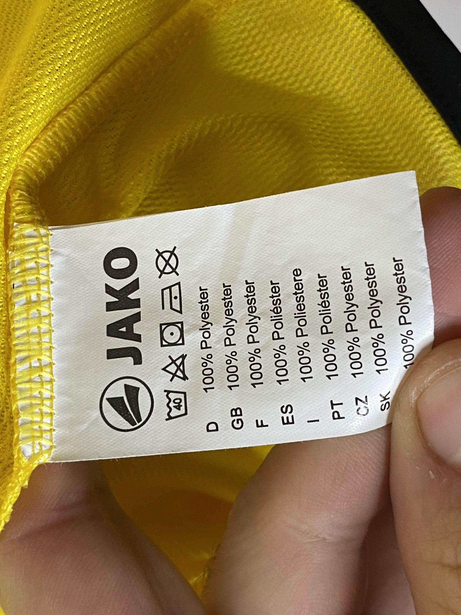 Nike BSC YOUNG BOYS 2012 2013 HOME FOOTBAL SHIRT SOCCER JERSEY Size US S / EU 44-46 / 1 - 6 Thumbnail