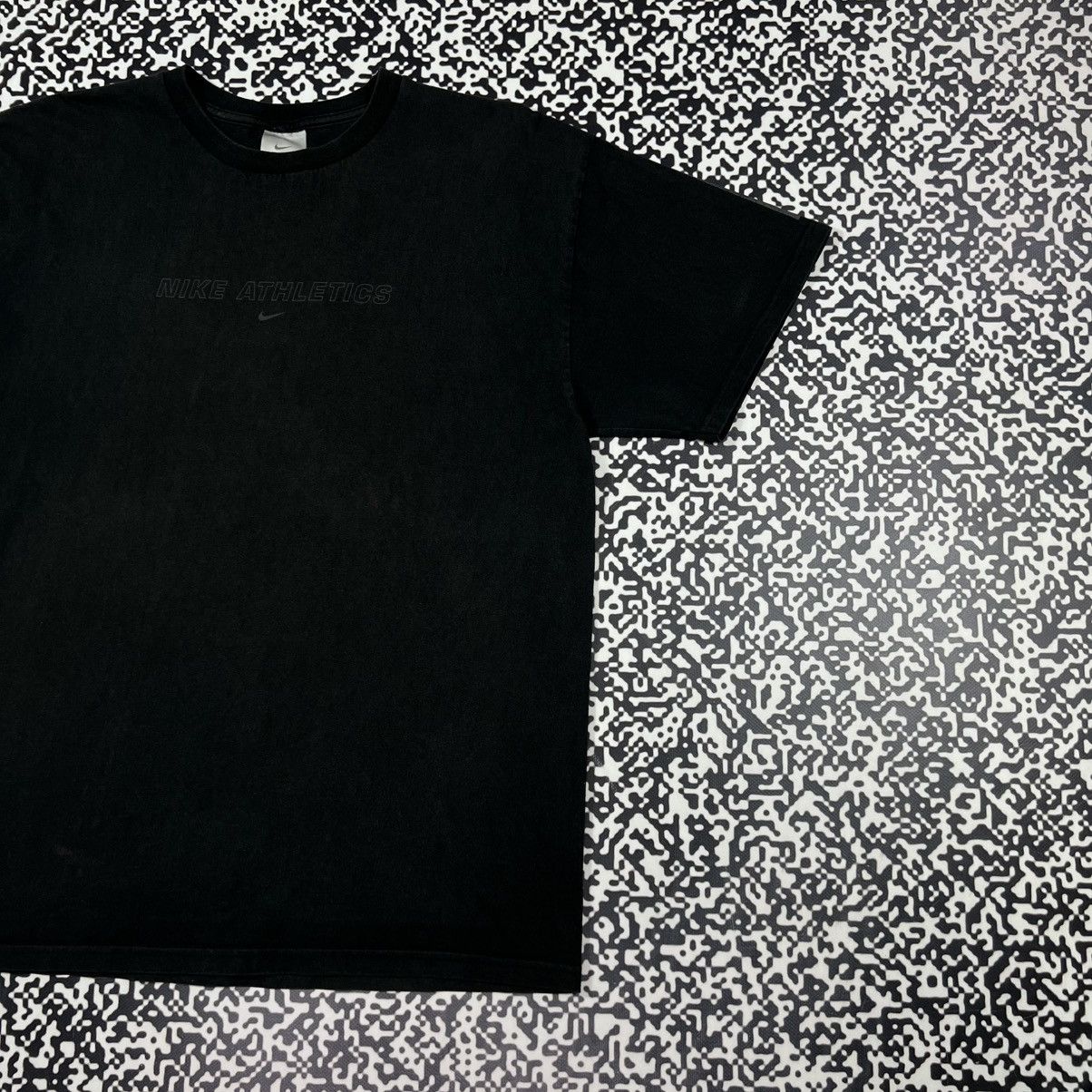 Nike Vintage 00s Nike Swoosh Logo Reflective Faded T-shirt Size US L / EU 52-54 / 3 - 3 Thumbnail