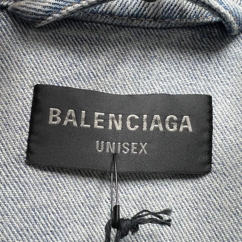 Balenciaga Balenciaga Embroidered letters on the arm side of unicorn Size US S / EU 44-46 / 1 - 3 Thumbnail