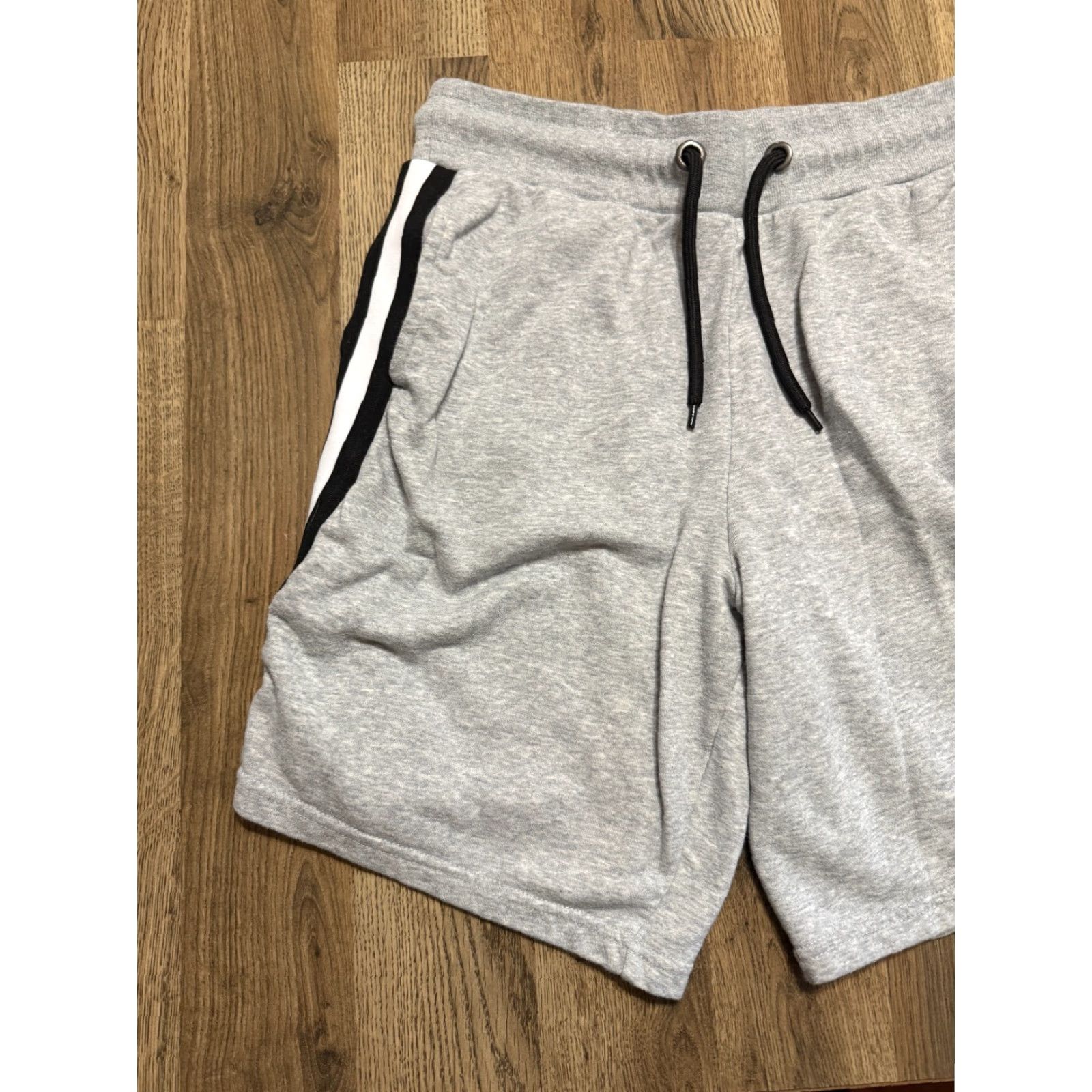 Pro Player Pro Player Shorts Women's Large Activewear Grey Black White Casual Athletic Modern 3 in Inseam Womens Regular Large Grey Black White Pro Player Shorts Size 36" / US 14 / IT 50 - 3 Thumbnail