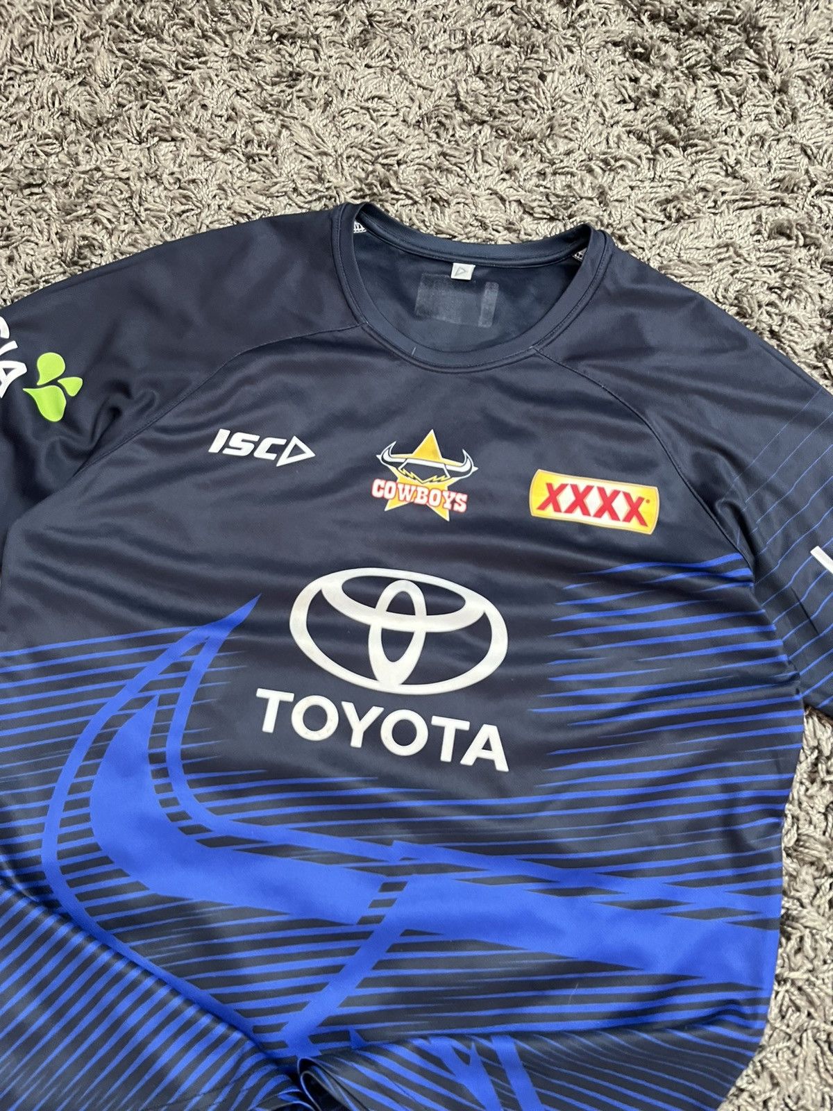 Vintage North Queensland Cowboys 2019 NRL Training Tee - ISC Size US M / EU 48-50 / 2 - 2 Thumbnail